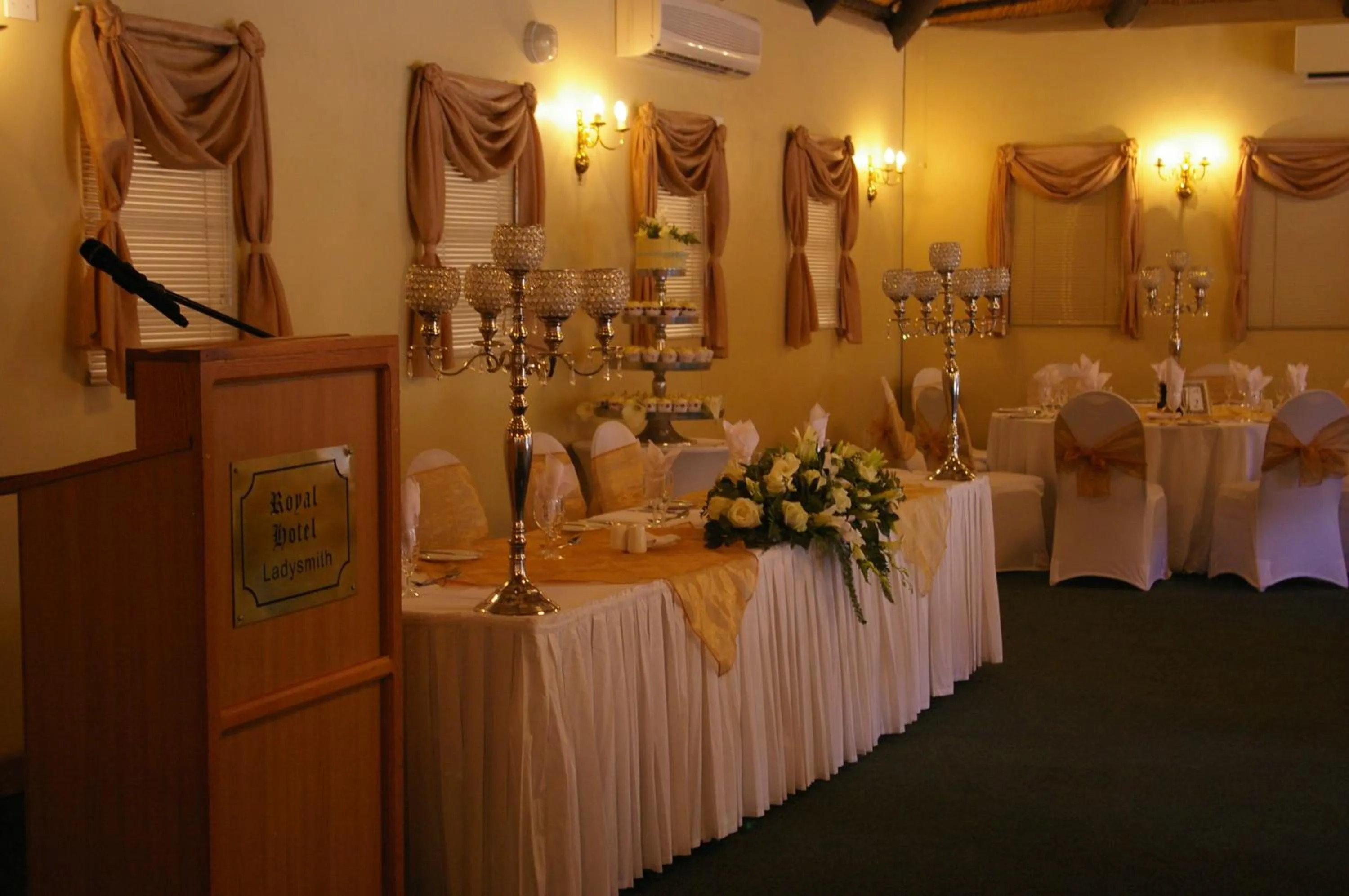 Banquet/Function facilities in Royal Hotel Ladysmith