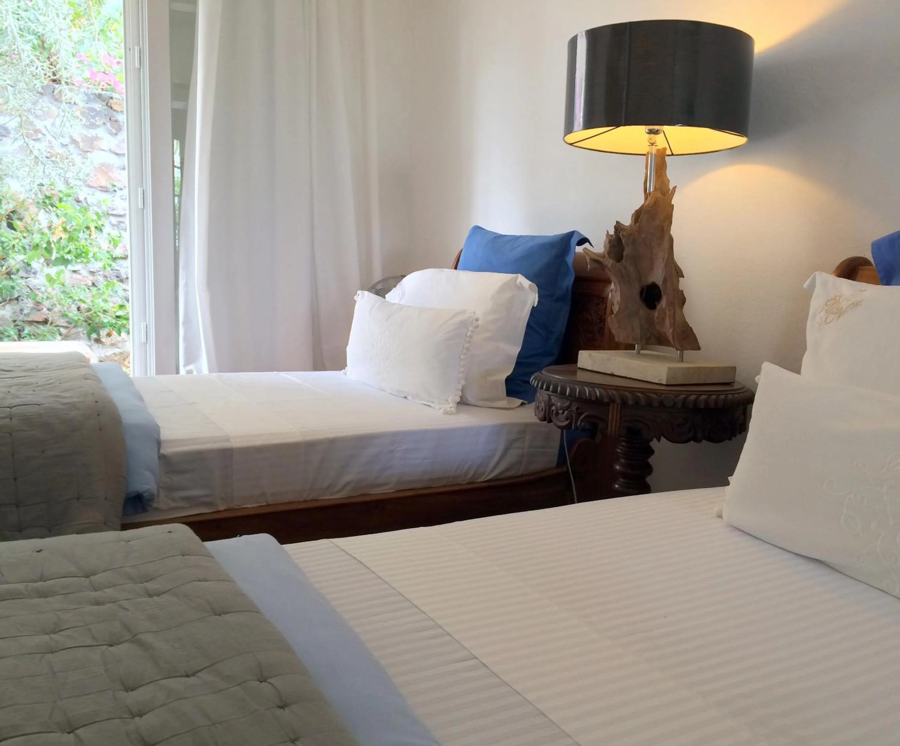 Photo of the whole room, Bed in Senteur Vanille