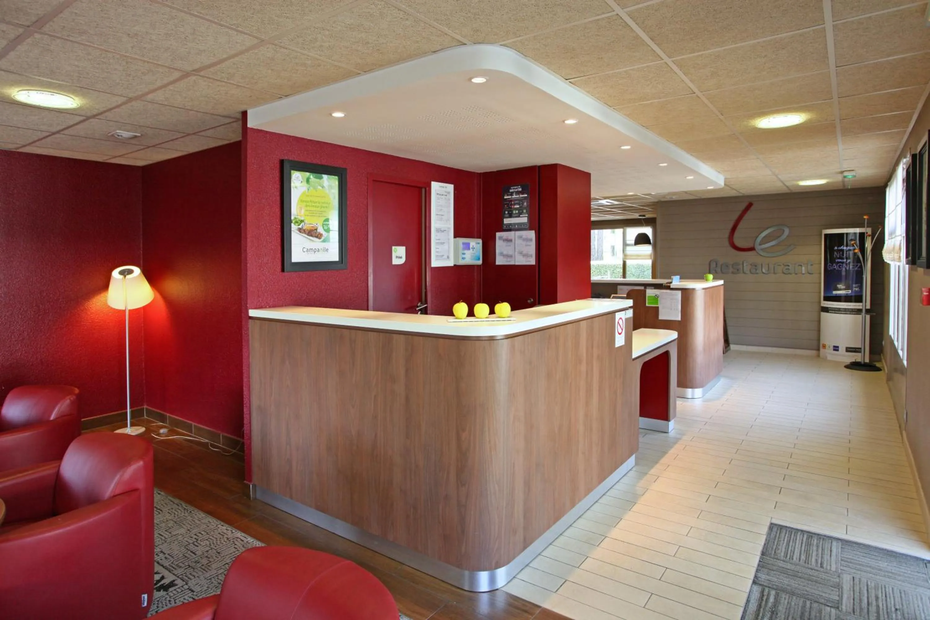 Lobby or reception in Campanile Tours Sud ~ Joué-Les-Tours