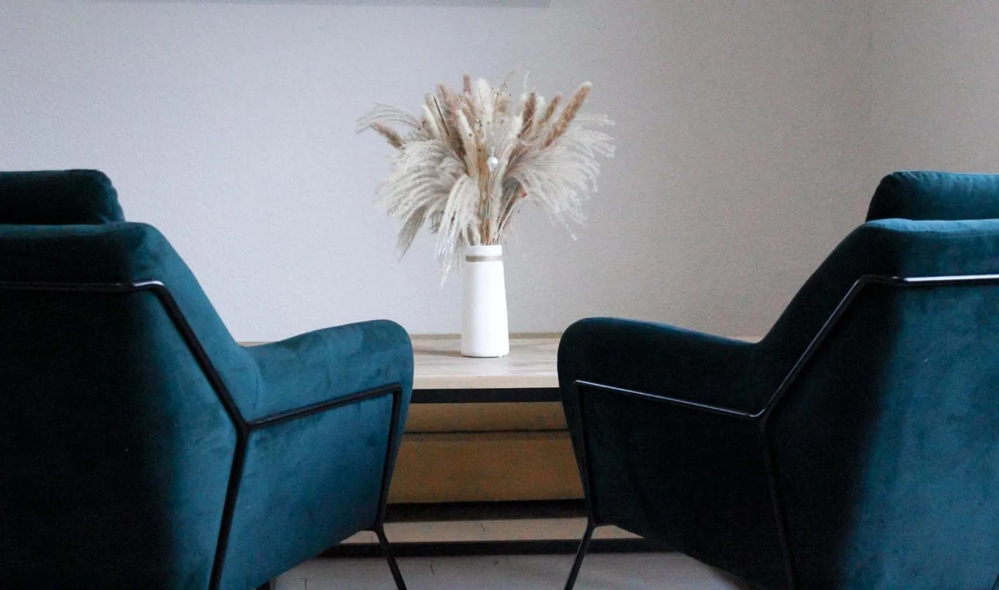 Seating area in Campanile Villeneuve-Sur-Lot