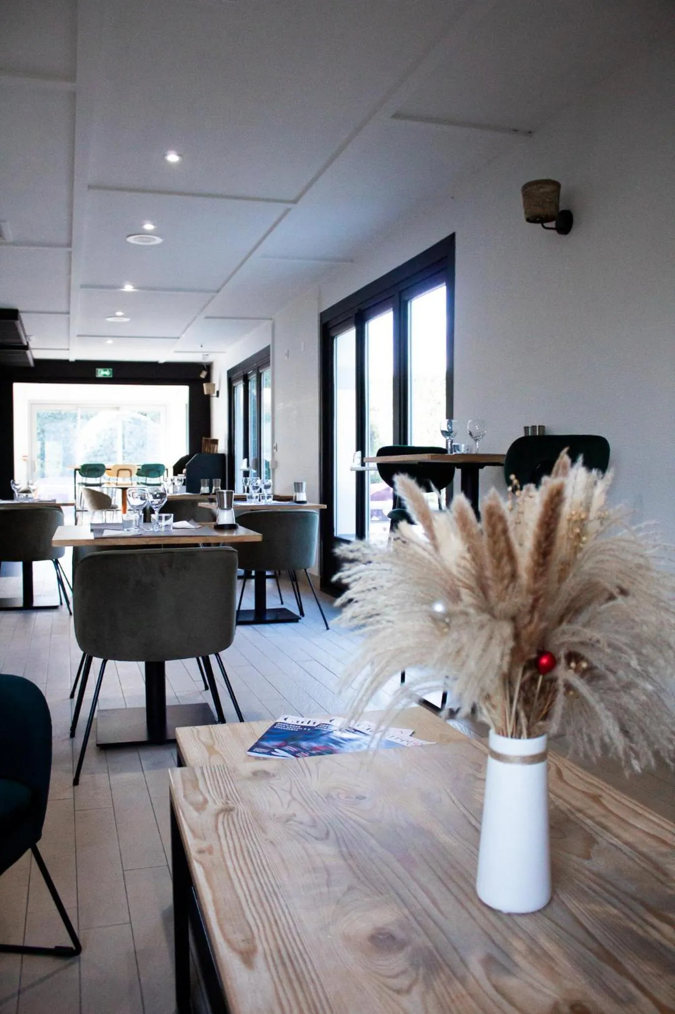 Restaurant/places to eat in Campanile Villeneuve-Sur-Lot