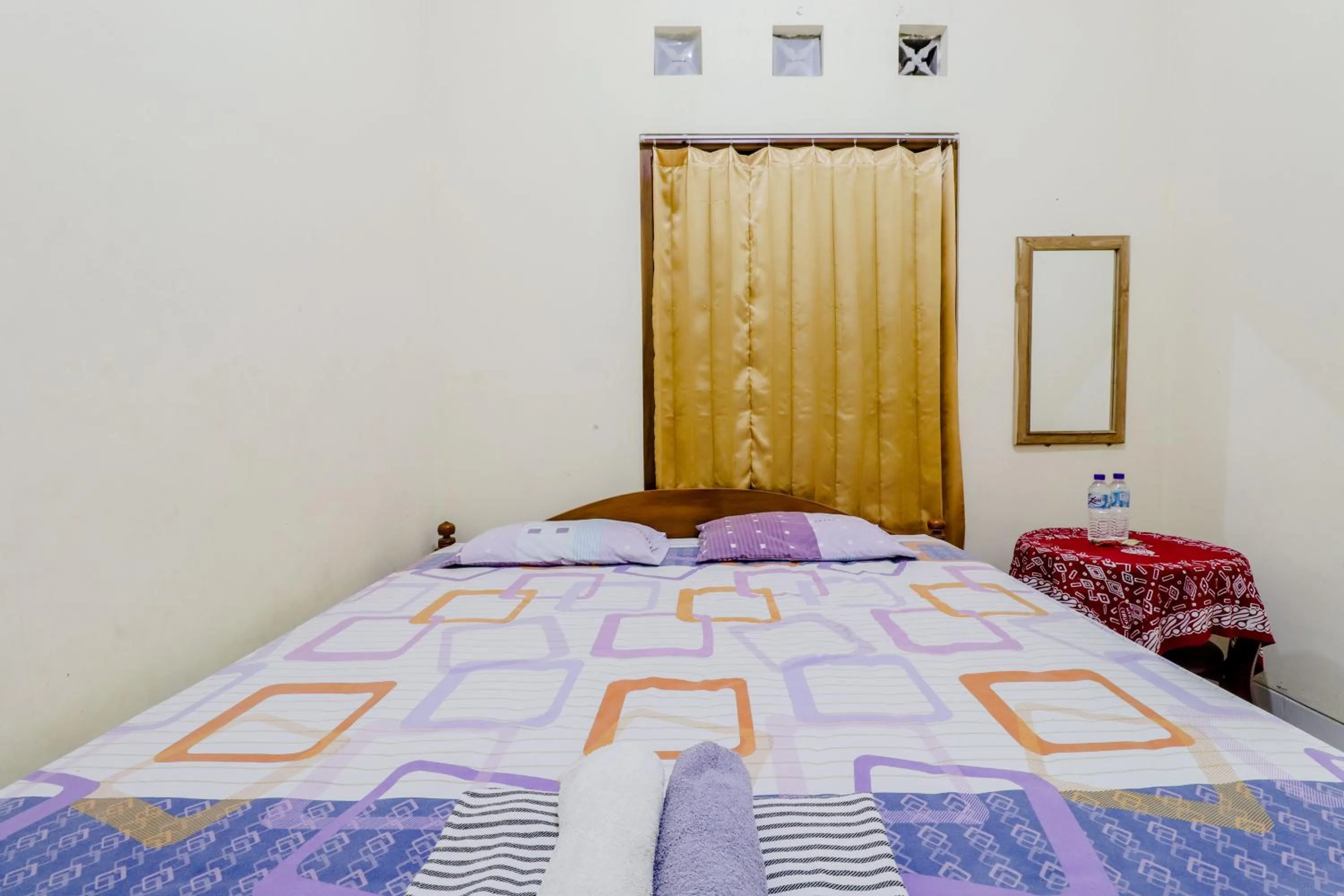 Bedroom, Bed in Penginapan Barokah