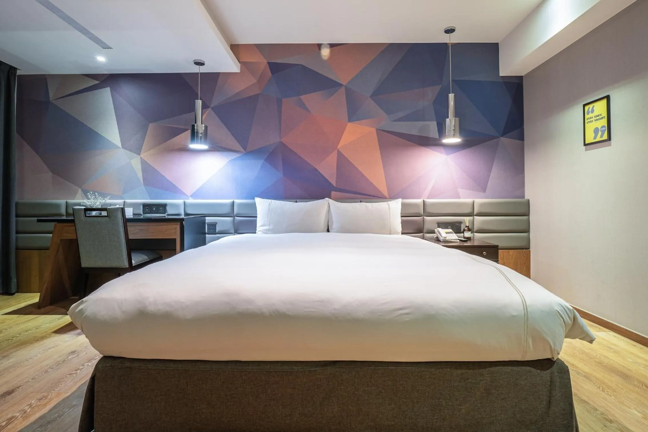 Bed in CHECK inn Taichung Wenxin Zhongqing