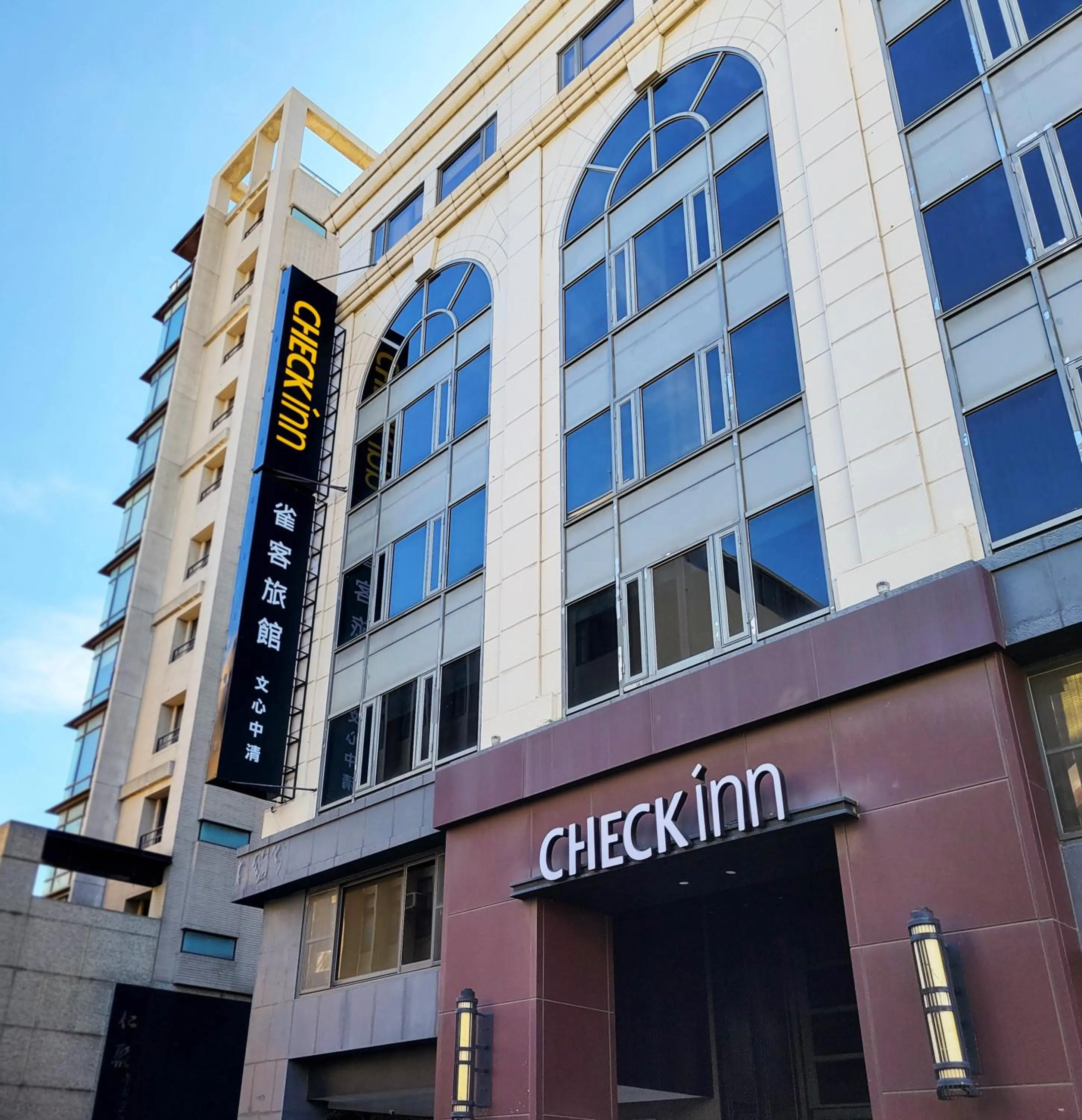 Property building in CHECK inn Taichung Wenxin Zhongqing