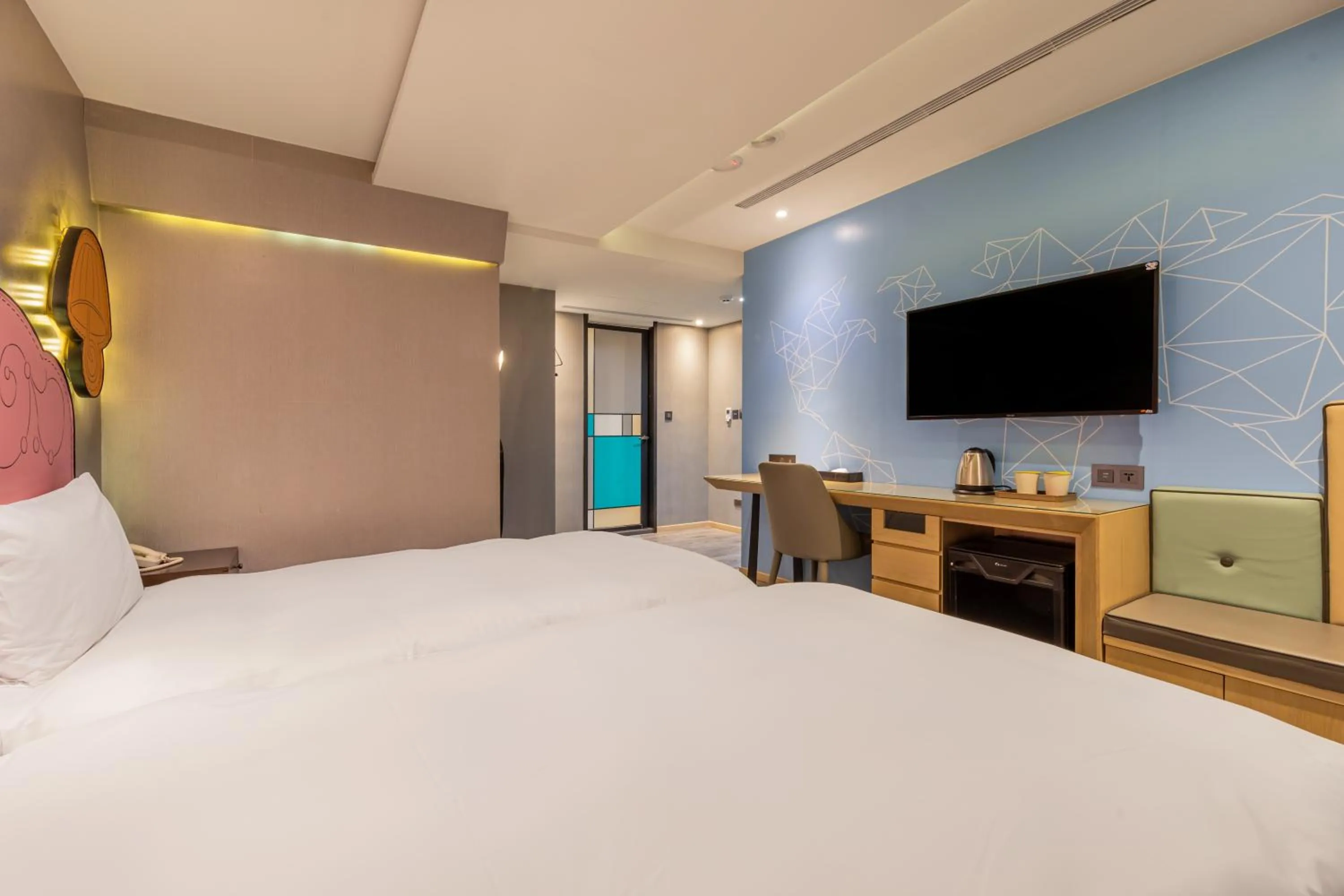 Bed in CHECK inn Taichung Wenxin Zhongqing