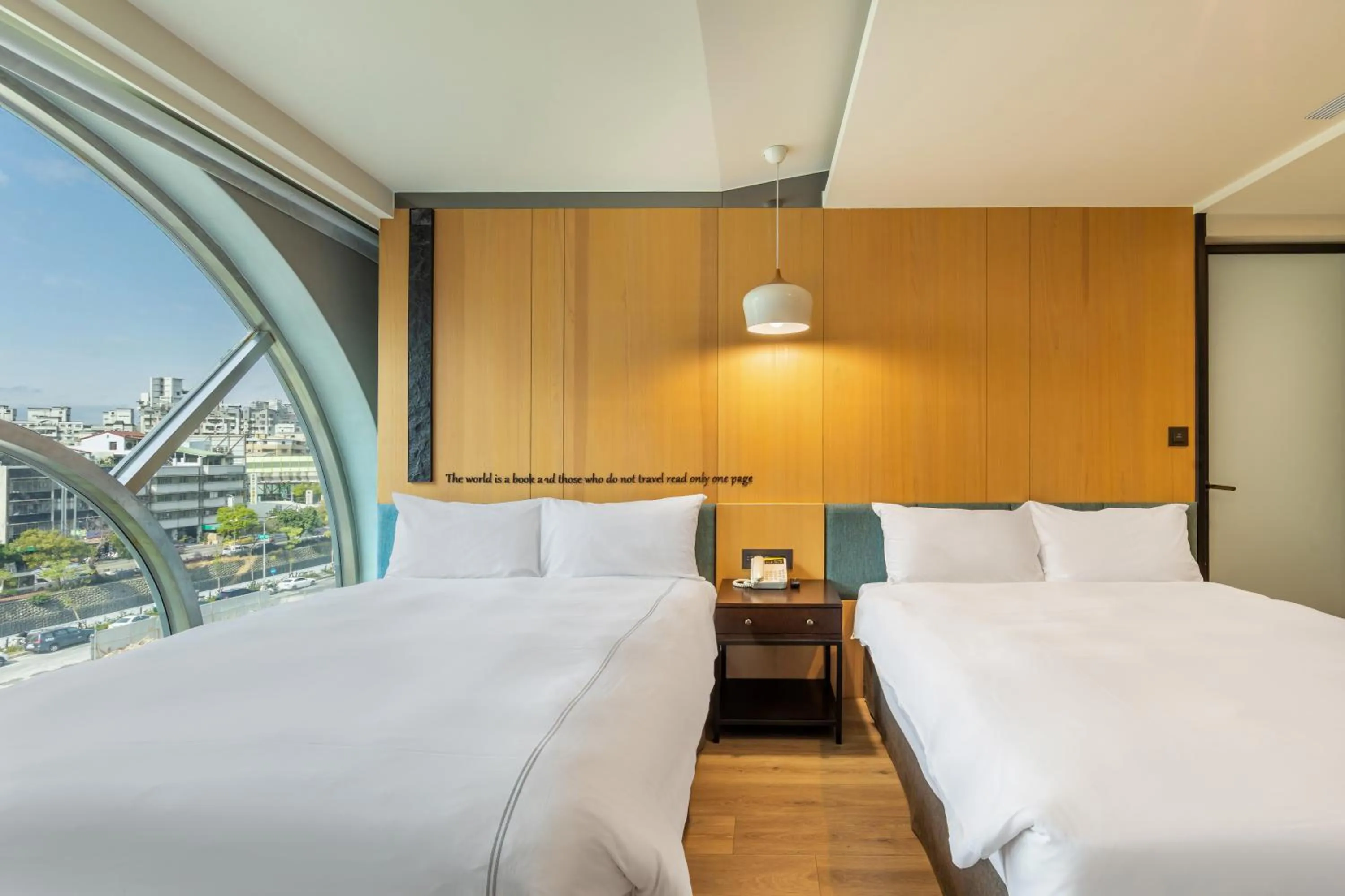 Bed in CHECK inn Taichung Wenxin Zhongqing