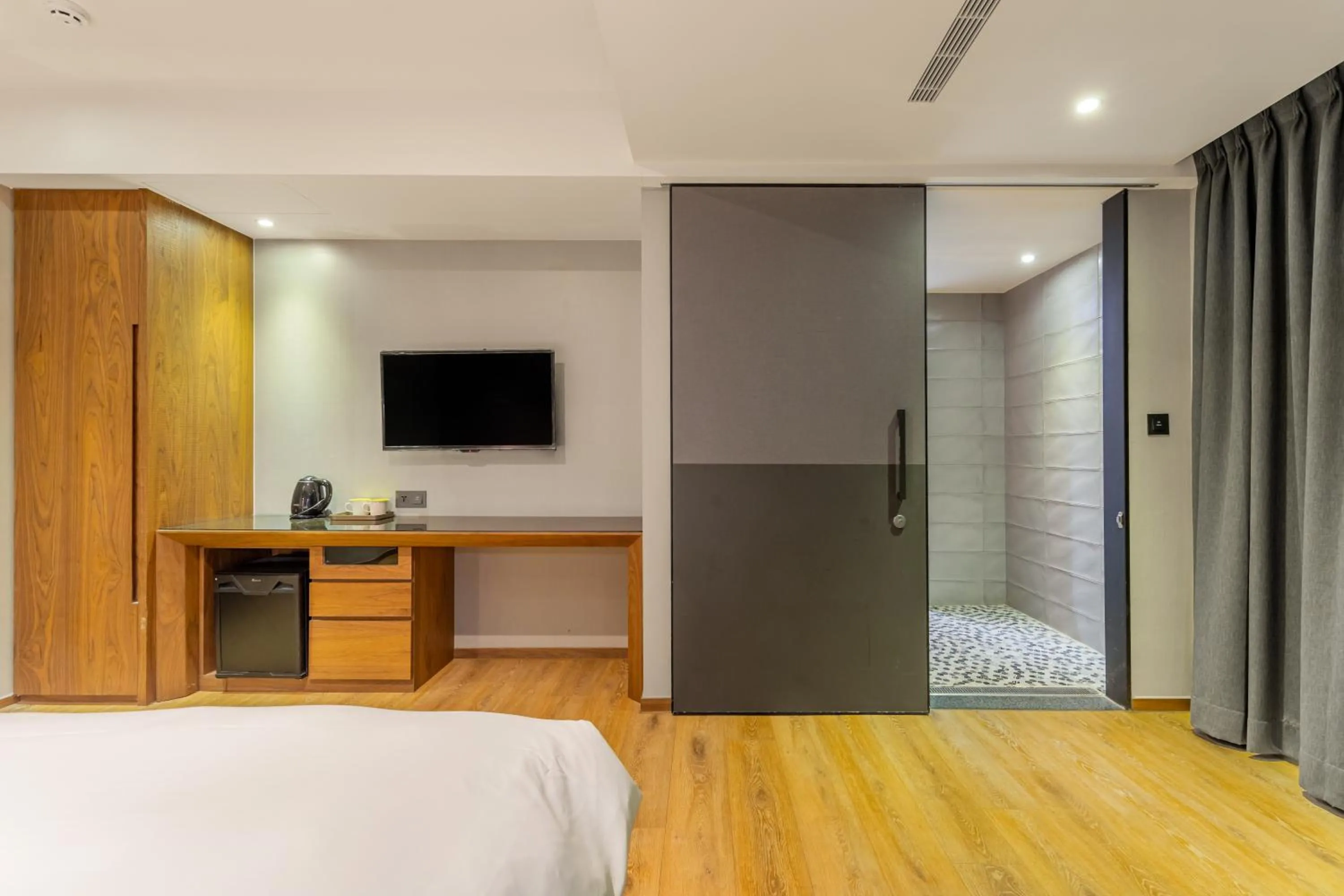 Bed in CHECK inn Taichung Wenxin Zhongqing