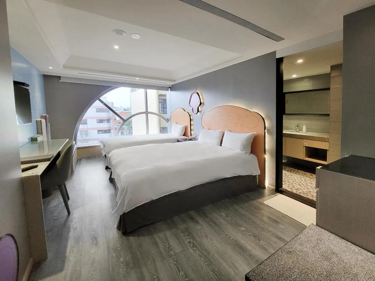 Photo of the whole room, Bed in CHECK inn Taichung Wenxin Zhongqing