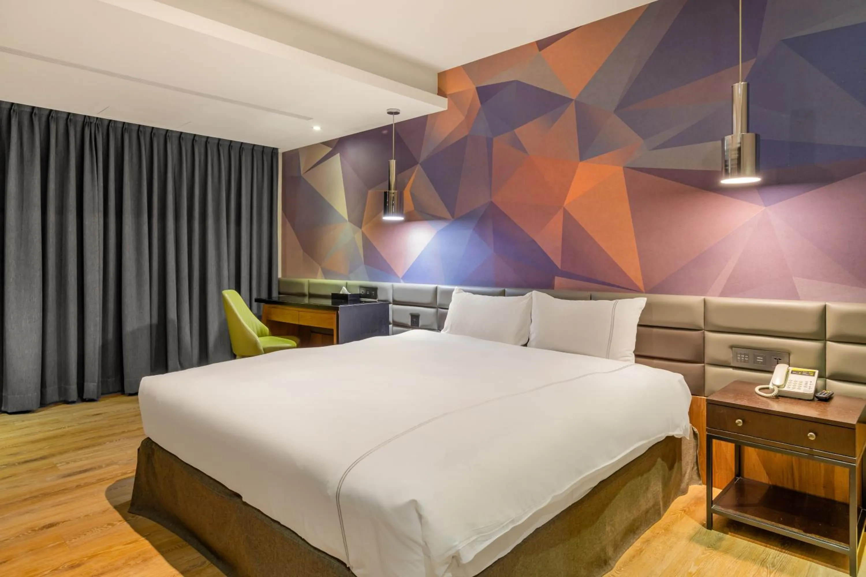 Bed in CHECK inn Taichung Wenxin Zhongqing