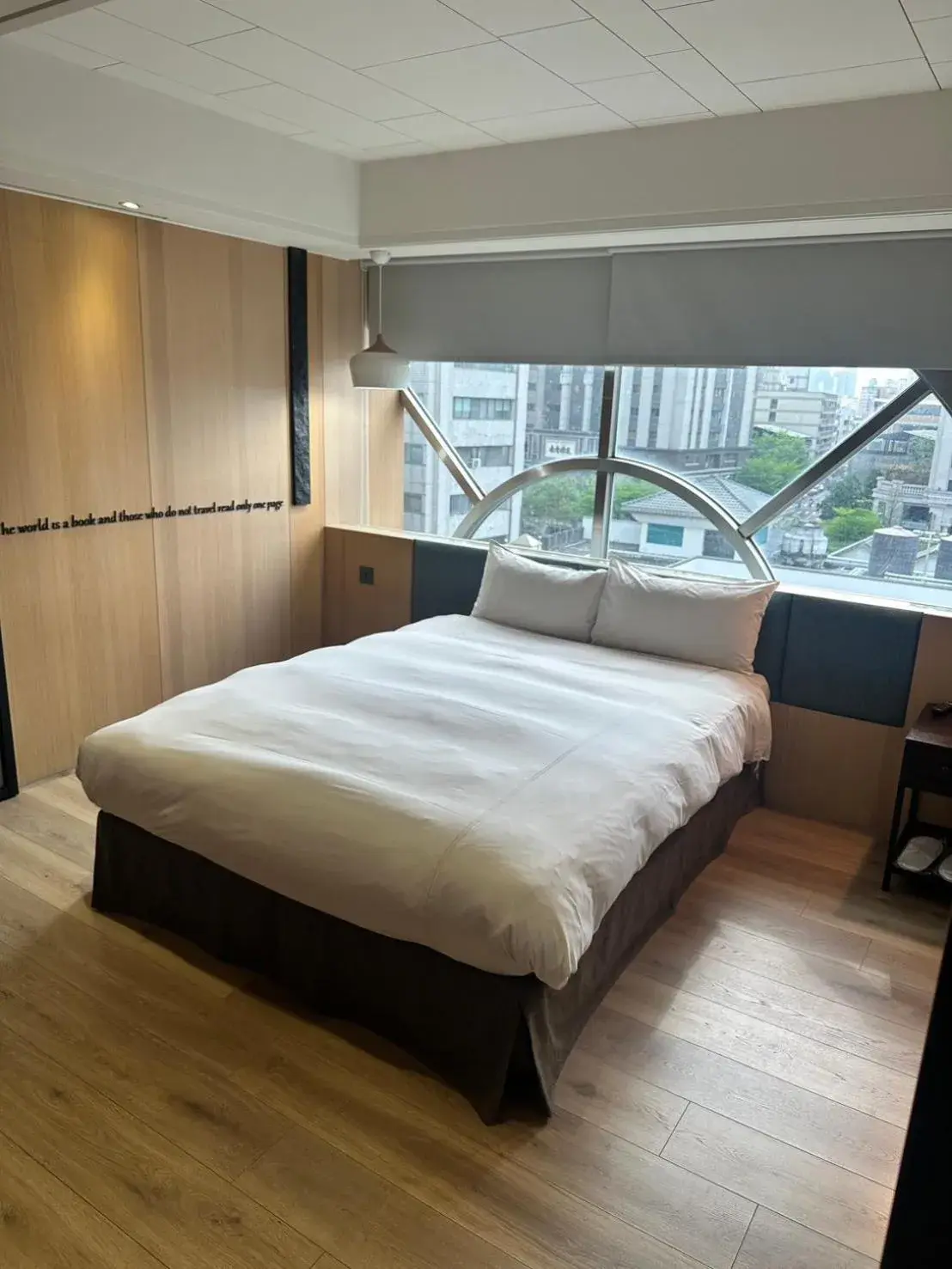 Superior Double Room with Bath in CHECK inn Taichung Wenxin Zhongqing Superior Double Room with Bath in CHECK inn Taichung Wenxin Zhongqing