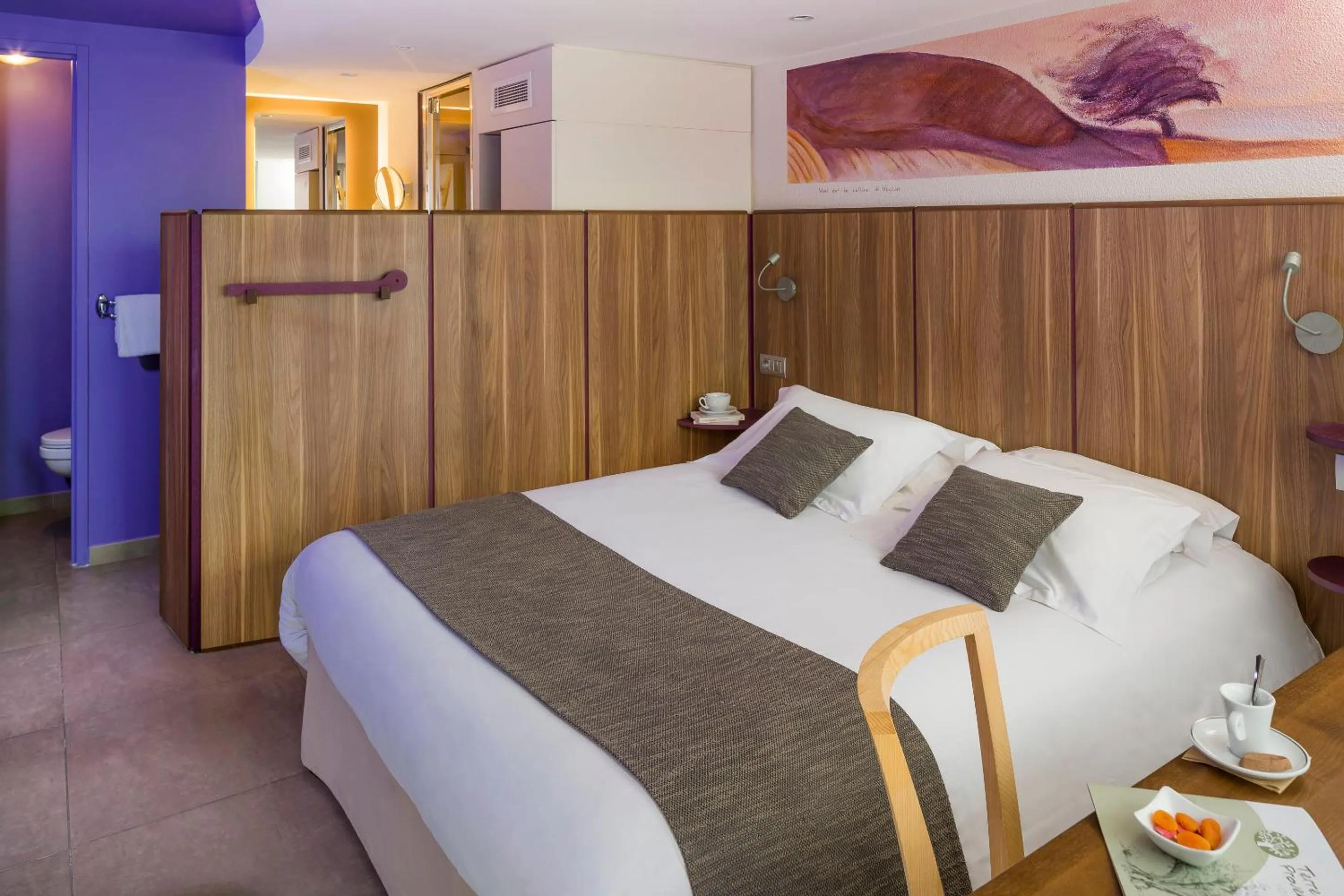 Bedroom, Bed in Terre de Provence Hôtel & Spa