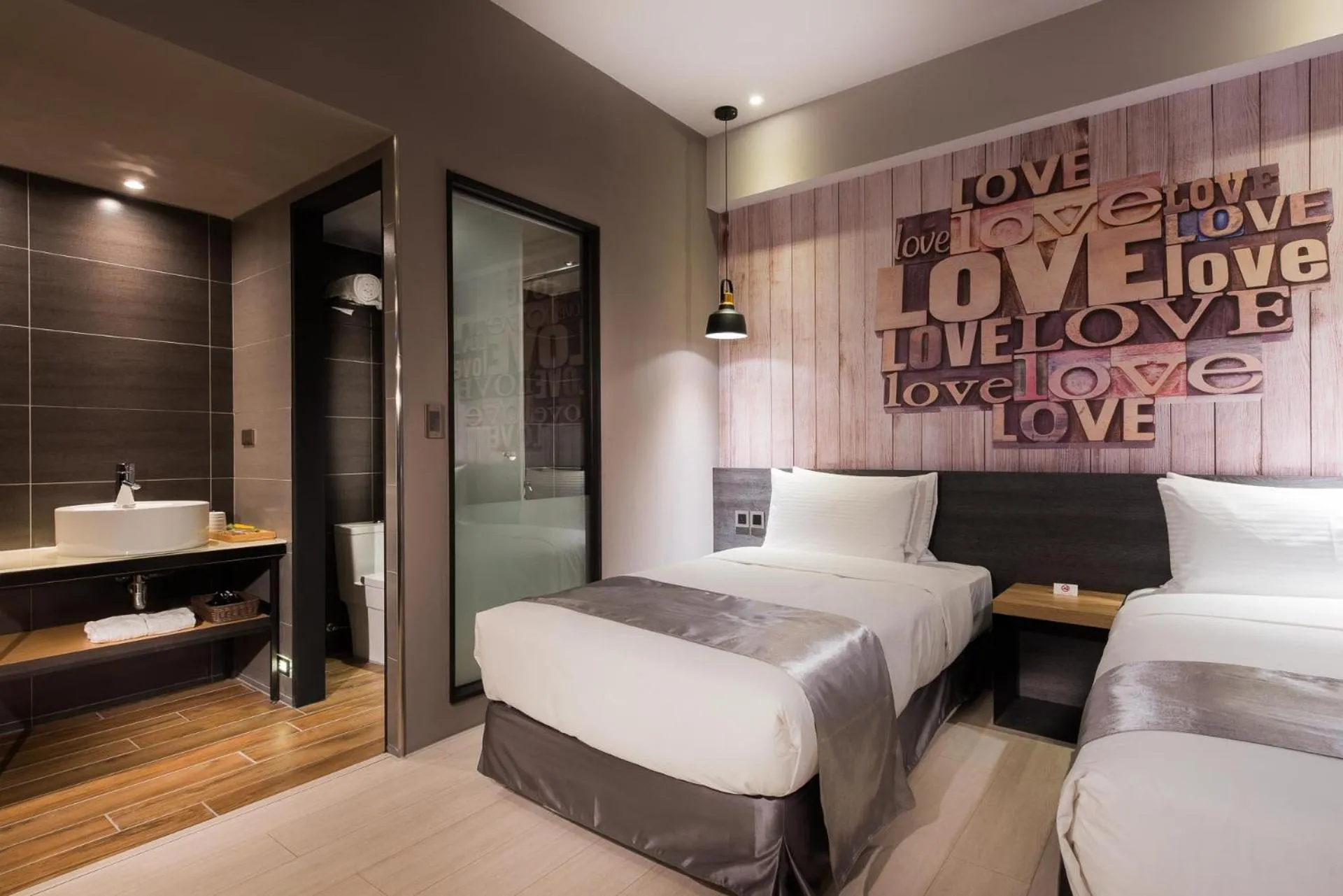 Bed in Sunrise Hotel