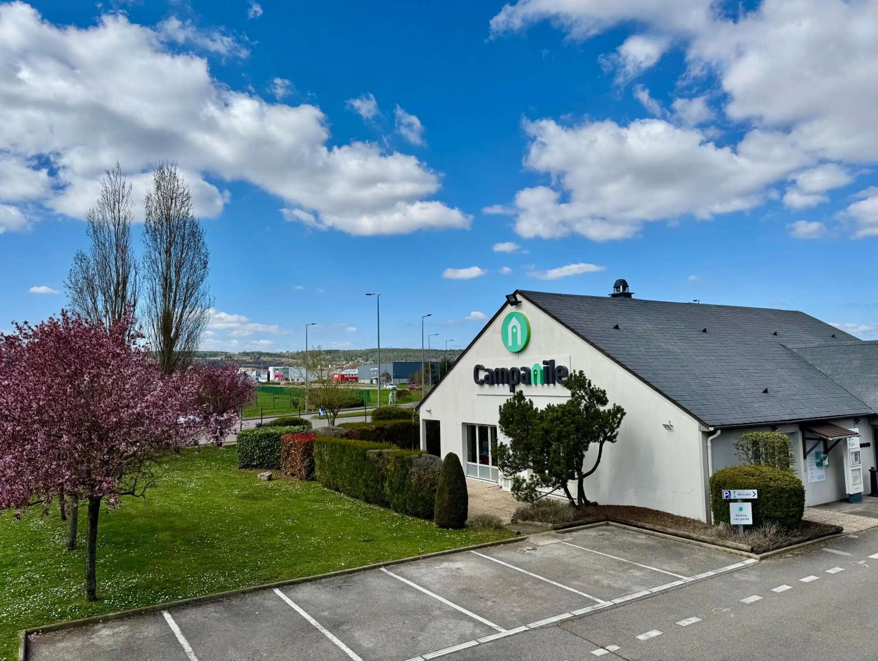 Property building in Campanile Dijon Sud - Marsannay