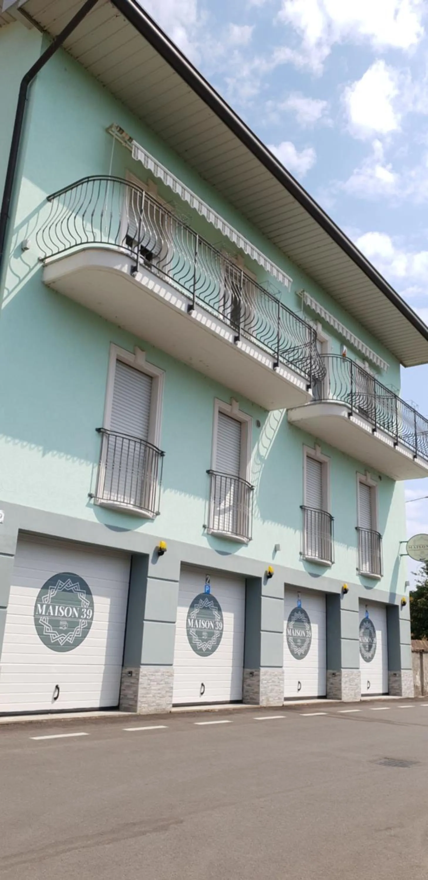 Property building in Gruppo Luxe Domus Vigevano