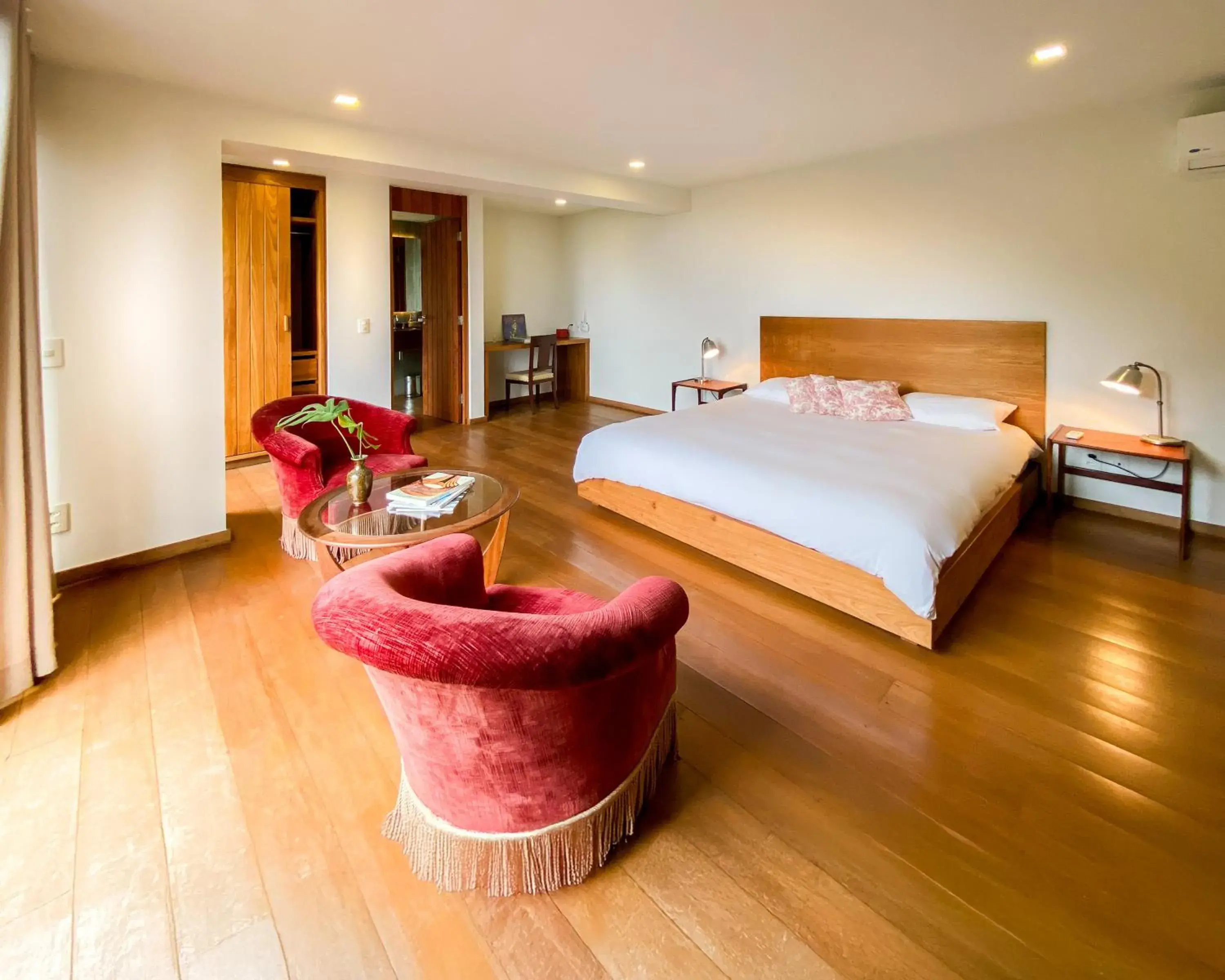 King Room with Mountain View in Chez Georges King Room with Mountain View in Chez Georges