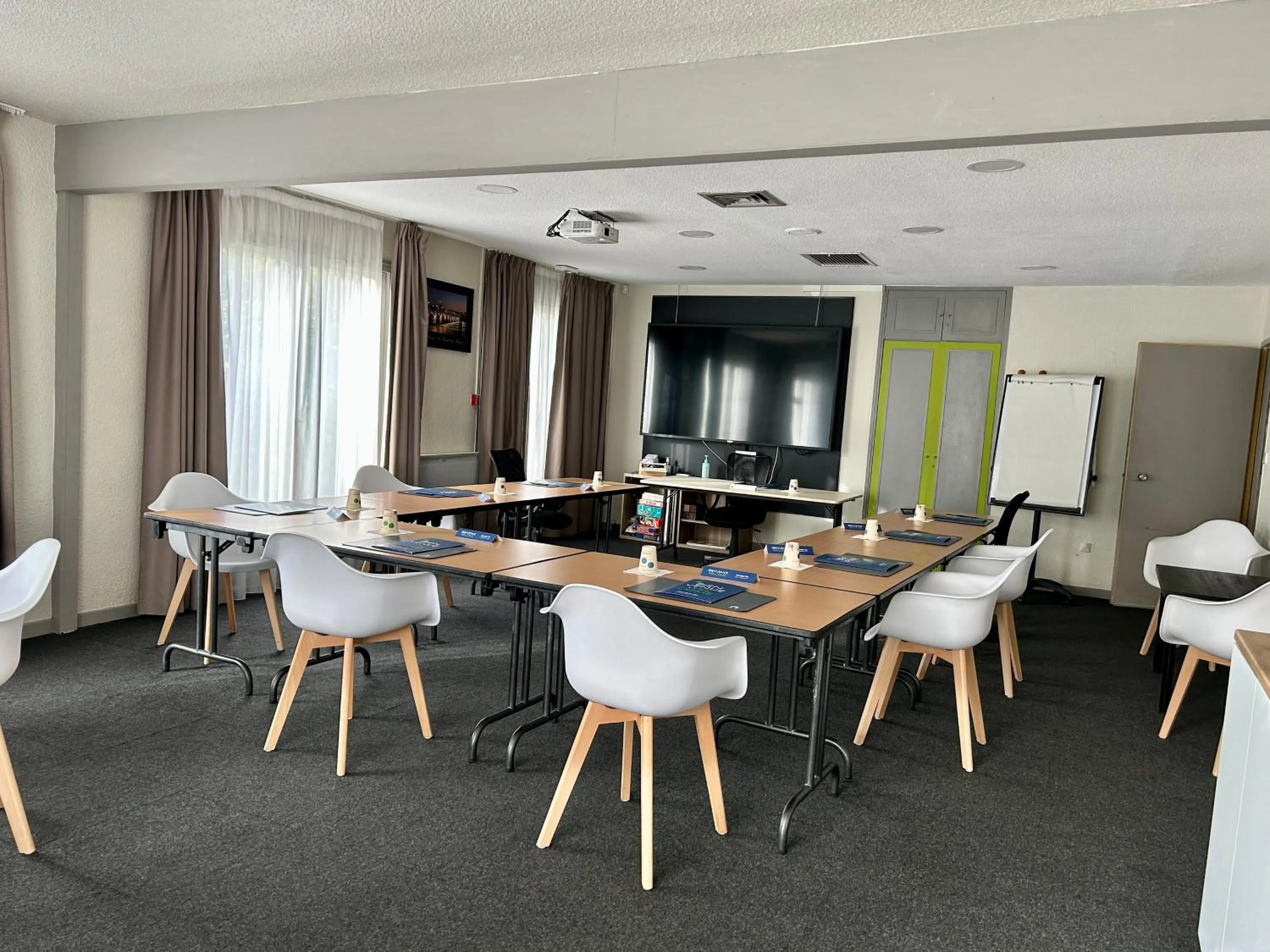 Meeting/conference room in Campanile NATURE - Bordeaux Sud Gradignan Talence
