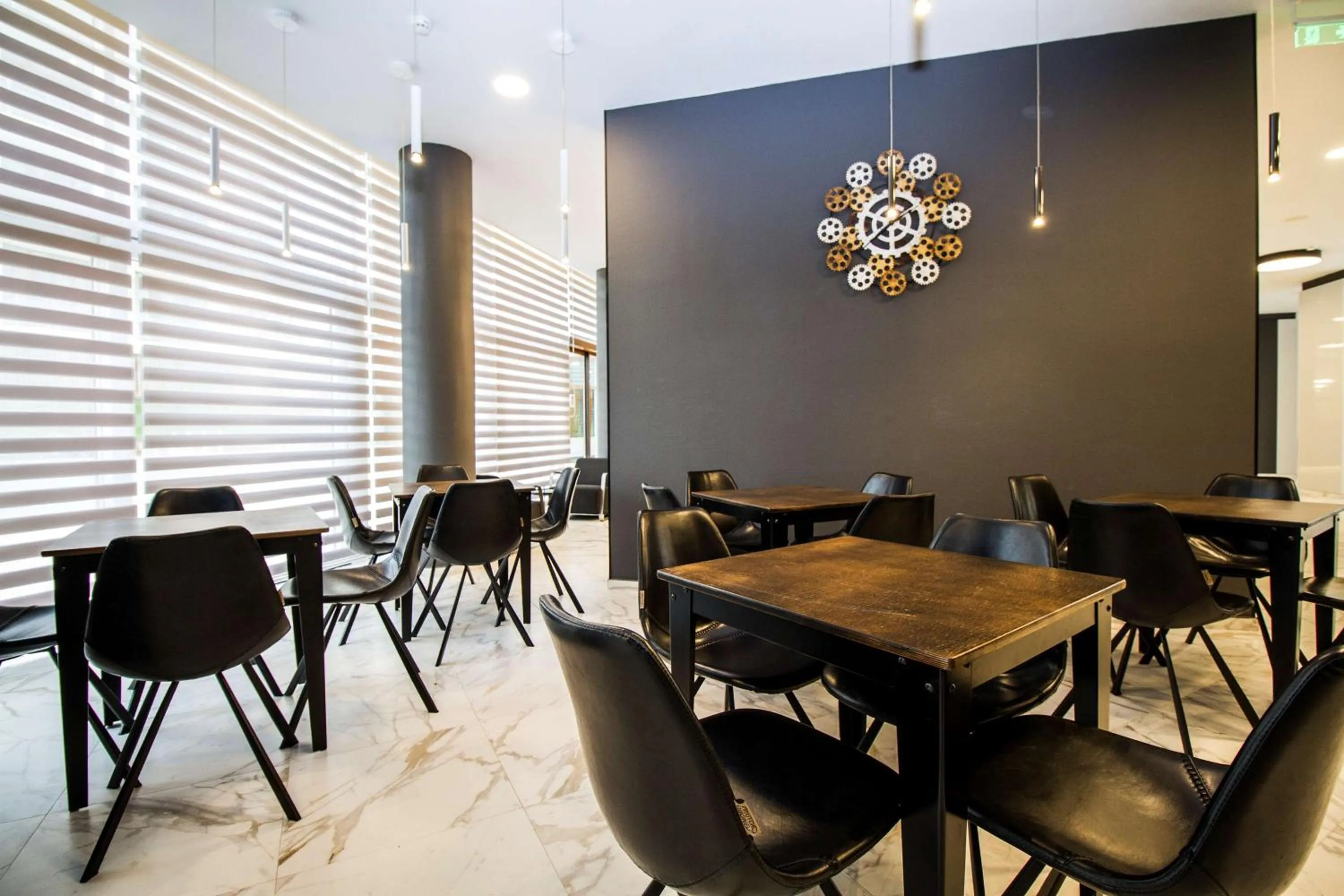 Lounge or bar in Best Western PLUS Premium Inn