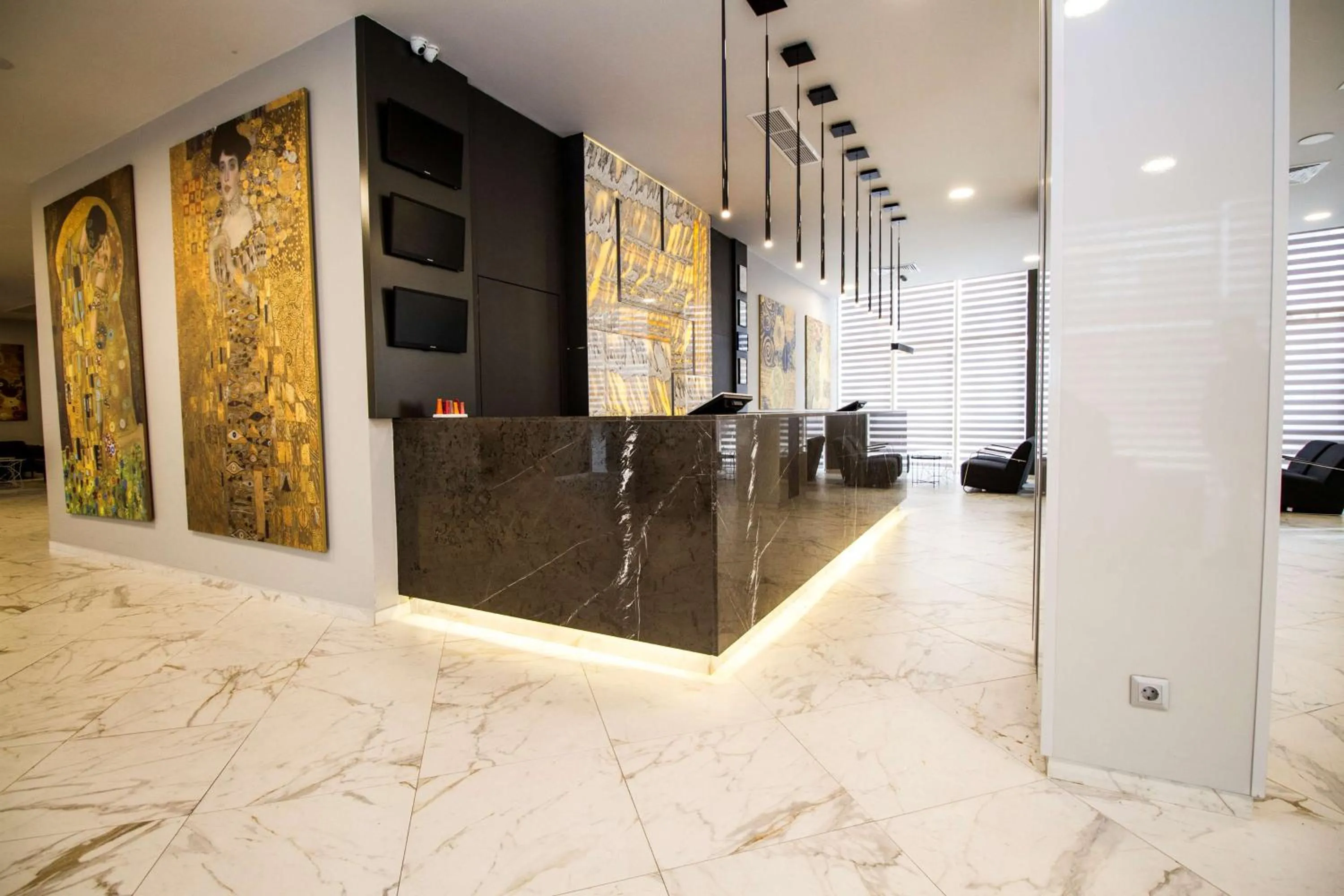 Lobby or reception in Best Western PLUS Premium Inn