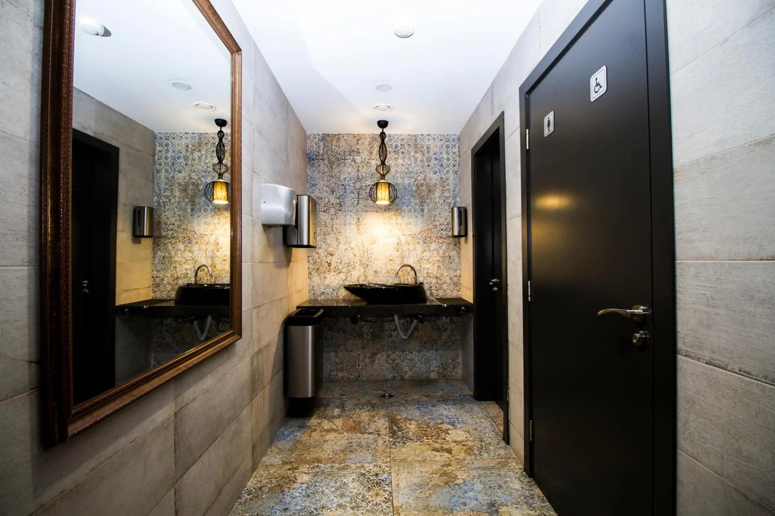 Area and facilities in Best Western PLUS Premium Inn