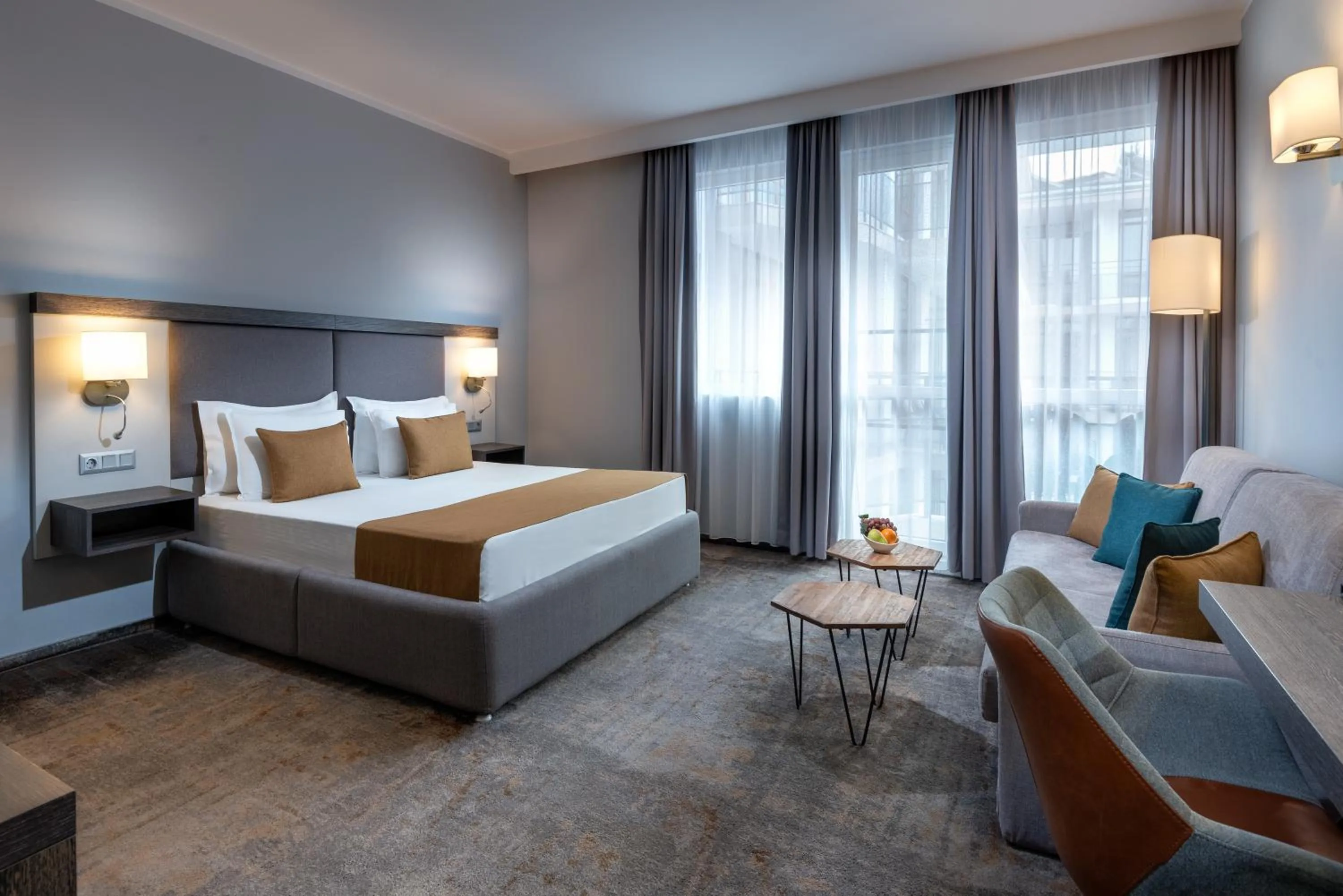 Bed in Best Western PLUS Premium Inn