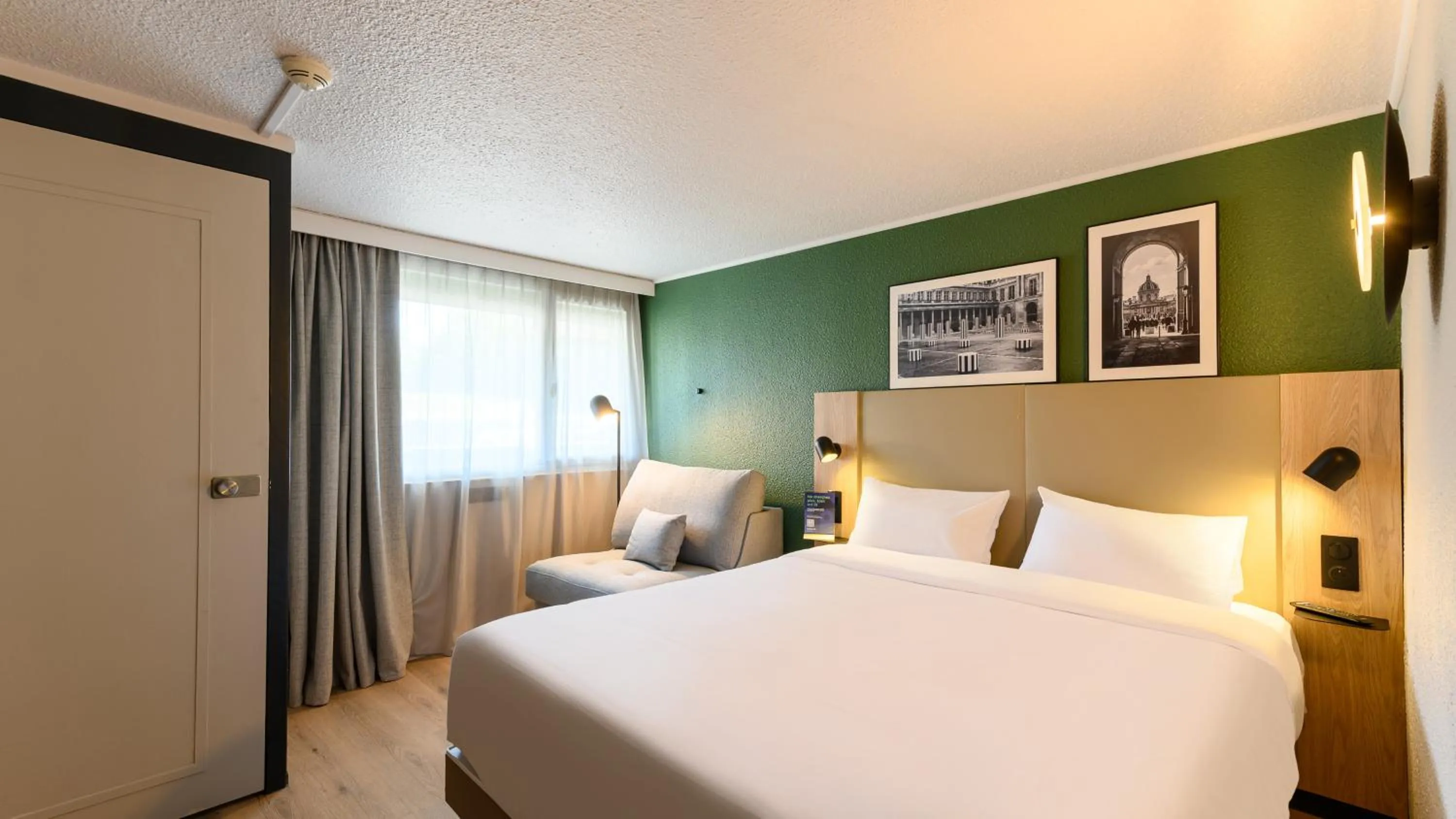 Bedroom, Bed in Campanile Colmar - Parc des Expositions