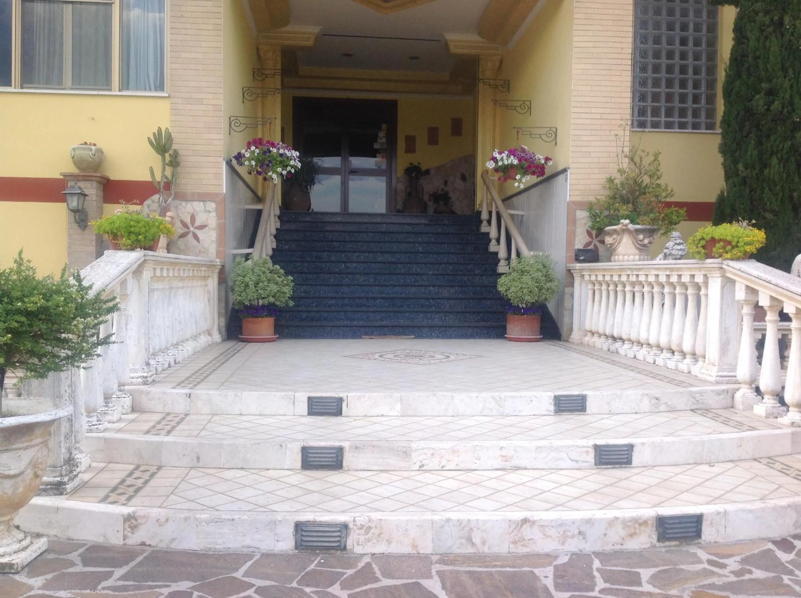 Albergo Ristorante Bar FEDERICO