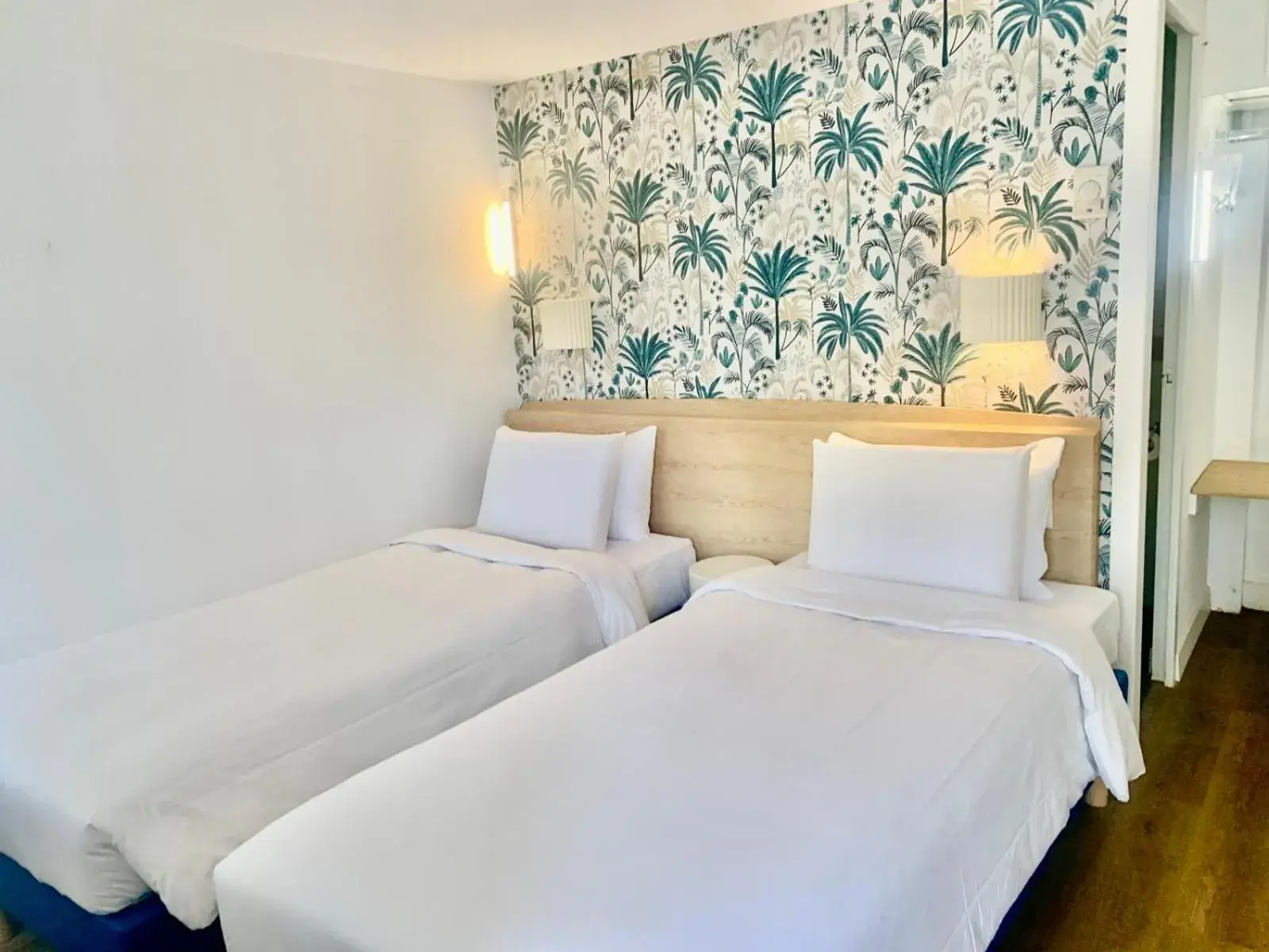 Standard Room - 1 Room - 2 Single Beds in Kyriad Cannes - Mandelieu Standard Room - 1 Room - 2 Single Beds in Kyriad Cannes - Mandelieu