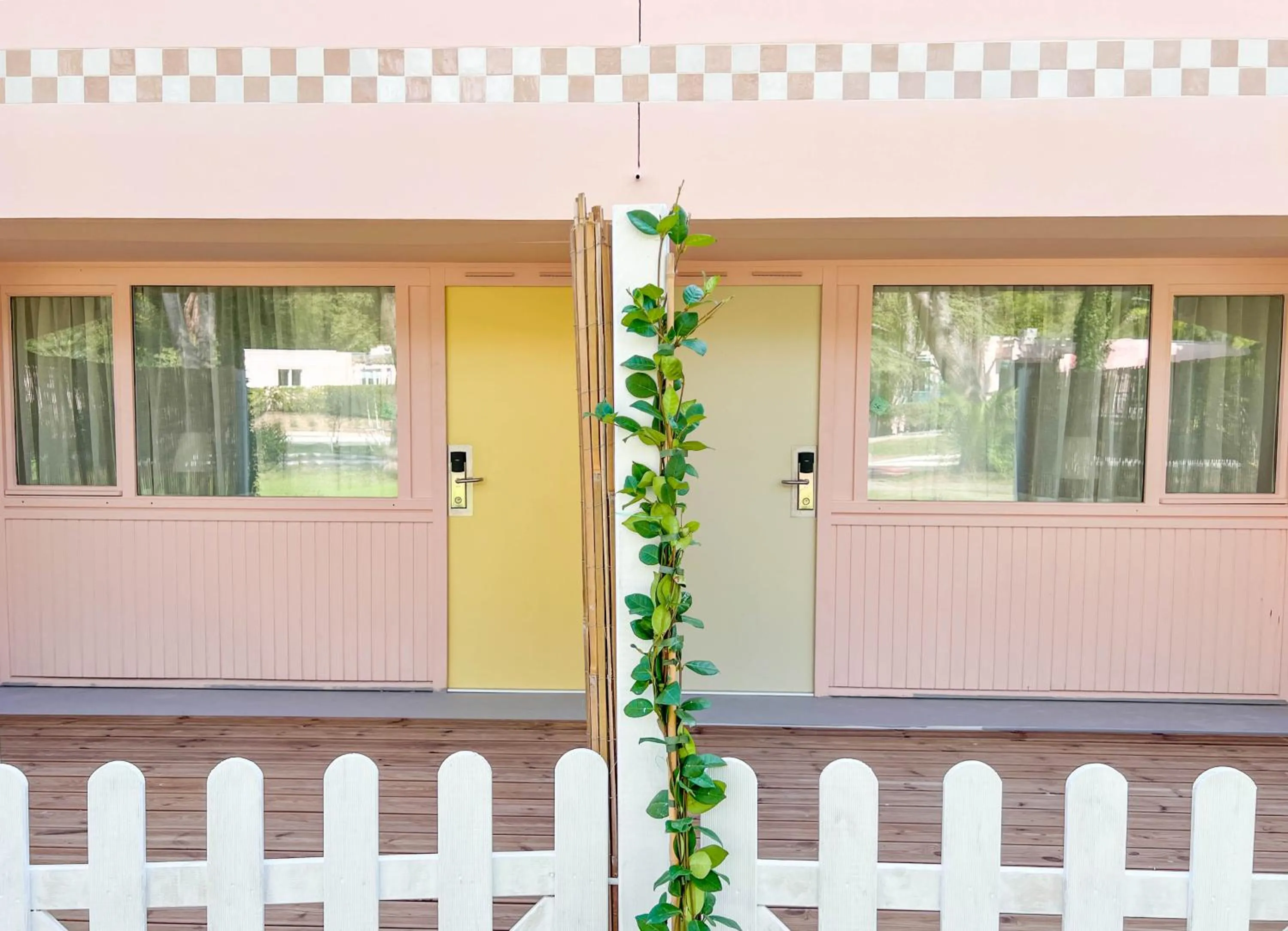 Patio in Kyriad Cannes - Mandelieu