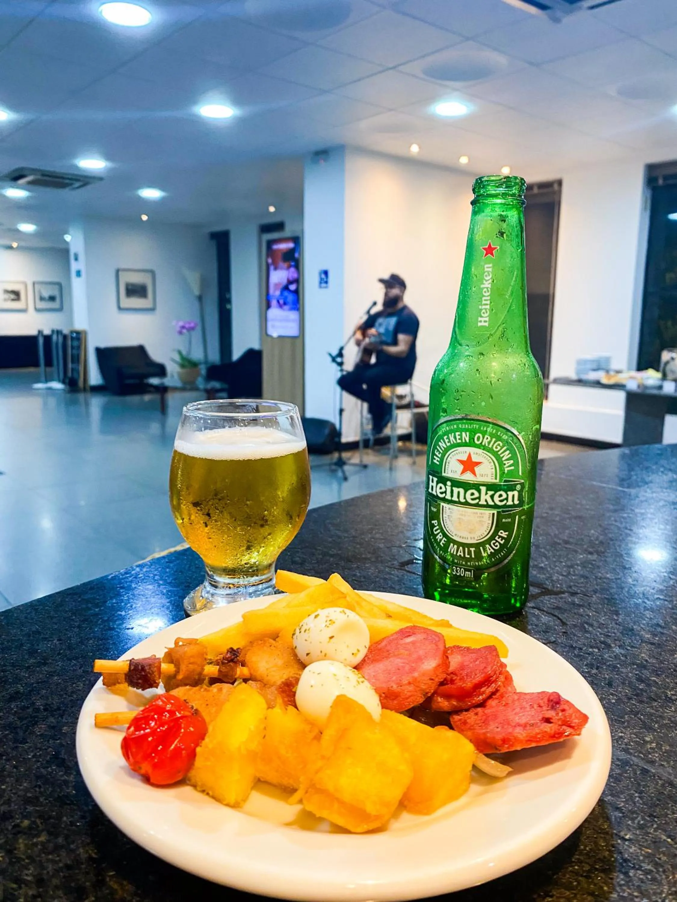 Food and drinks in Royal Center Hotel Lourdes