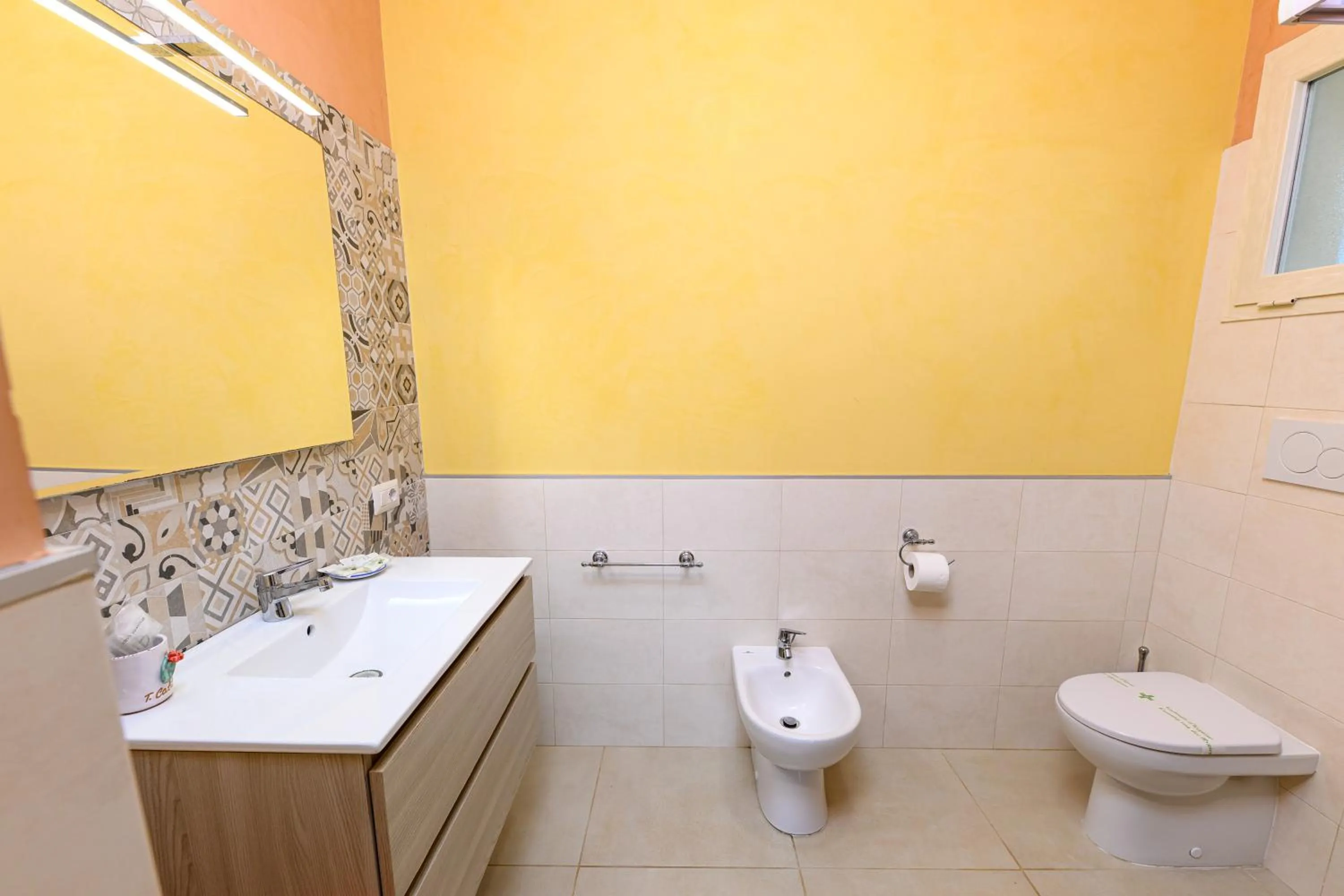 Shower in Agriturismo Tenuta Calitre