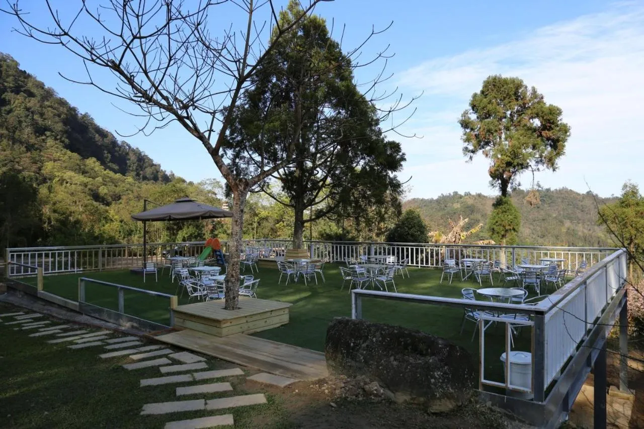 Lounge or bar in Upon The Hill