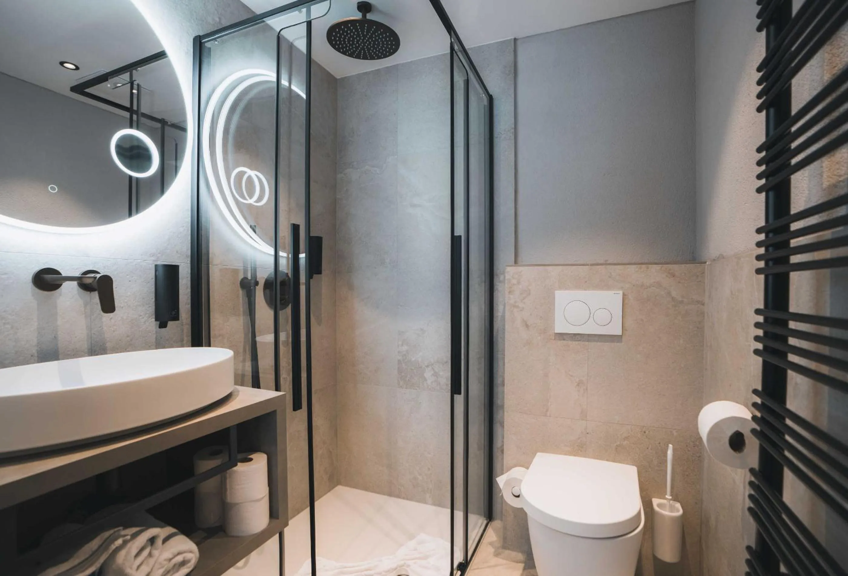 Shower in Grünwald Resort Sölden