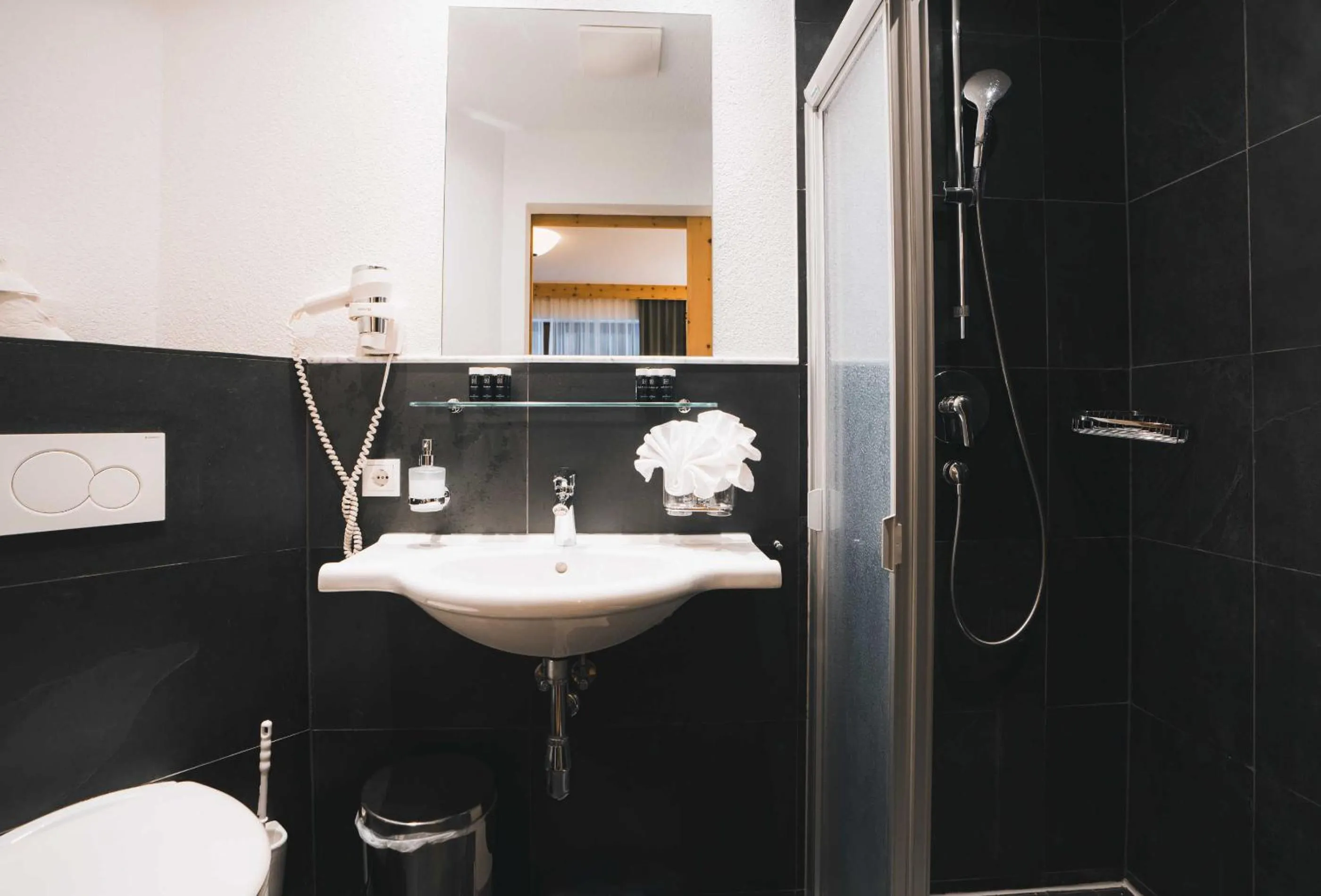 Shower in Grünwald Resort Sölden