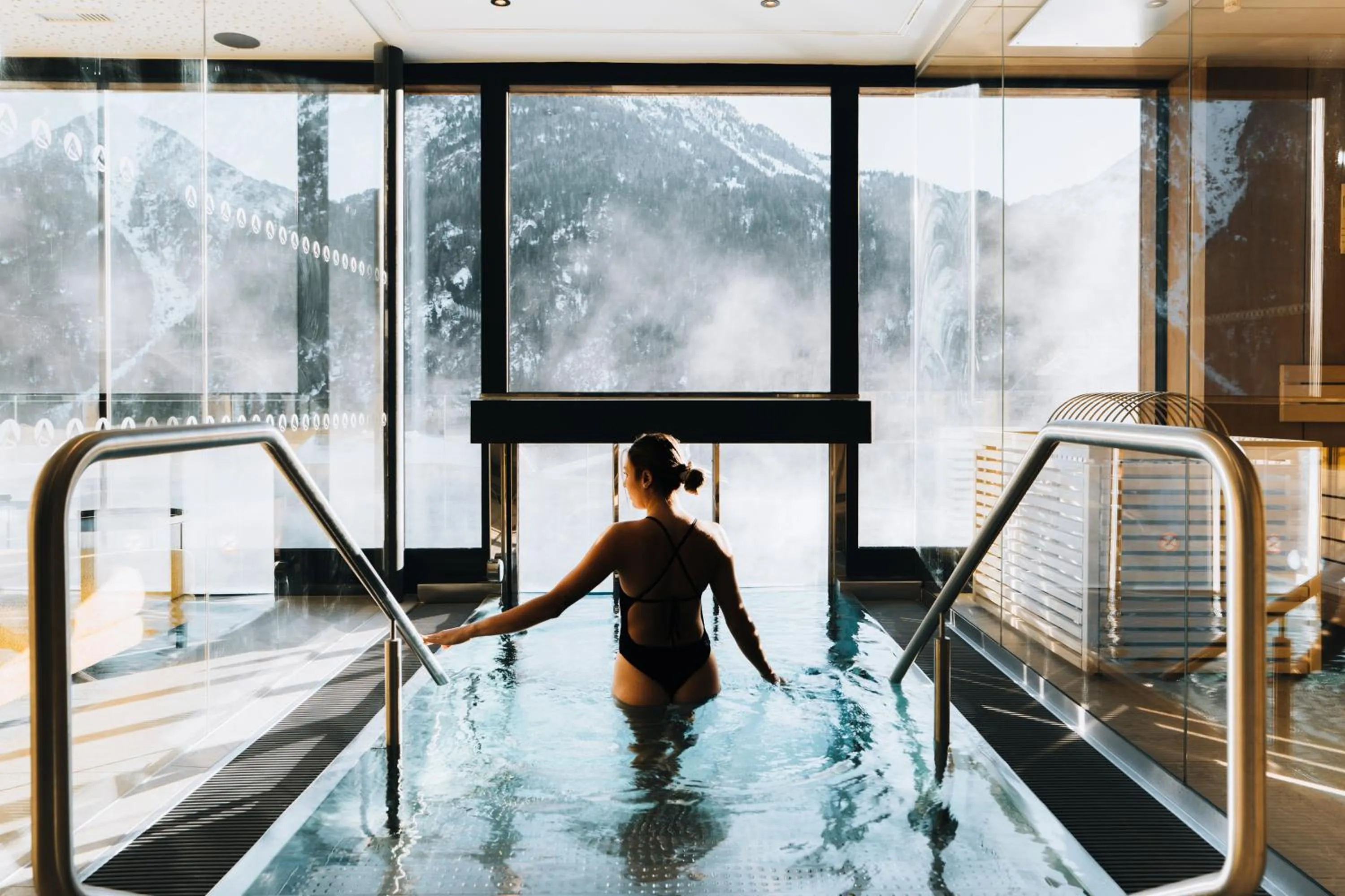 Pool view in Grünwald Resort Sölden