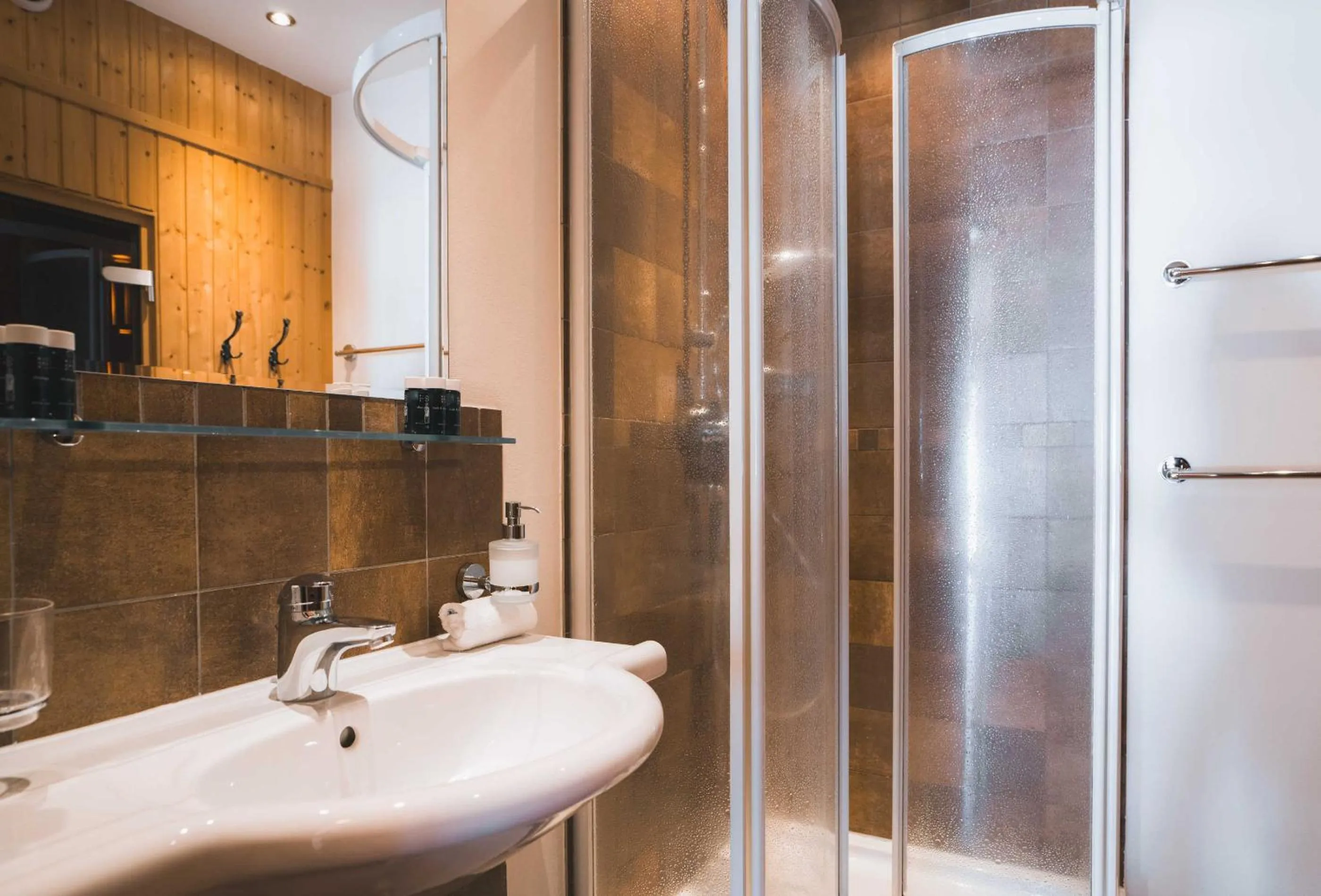 Shower in Grünwald Resort Sölden