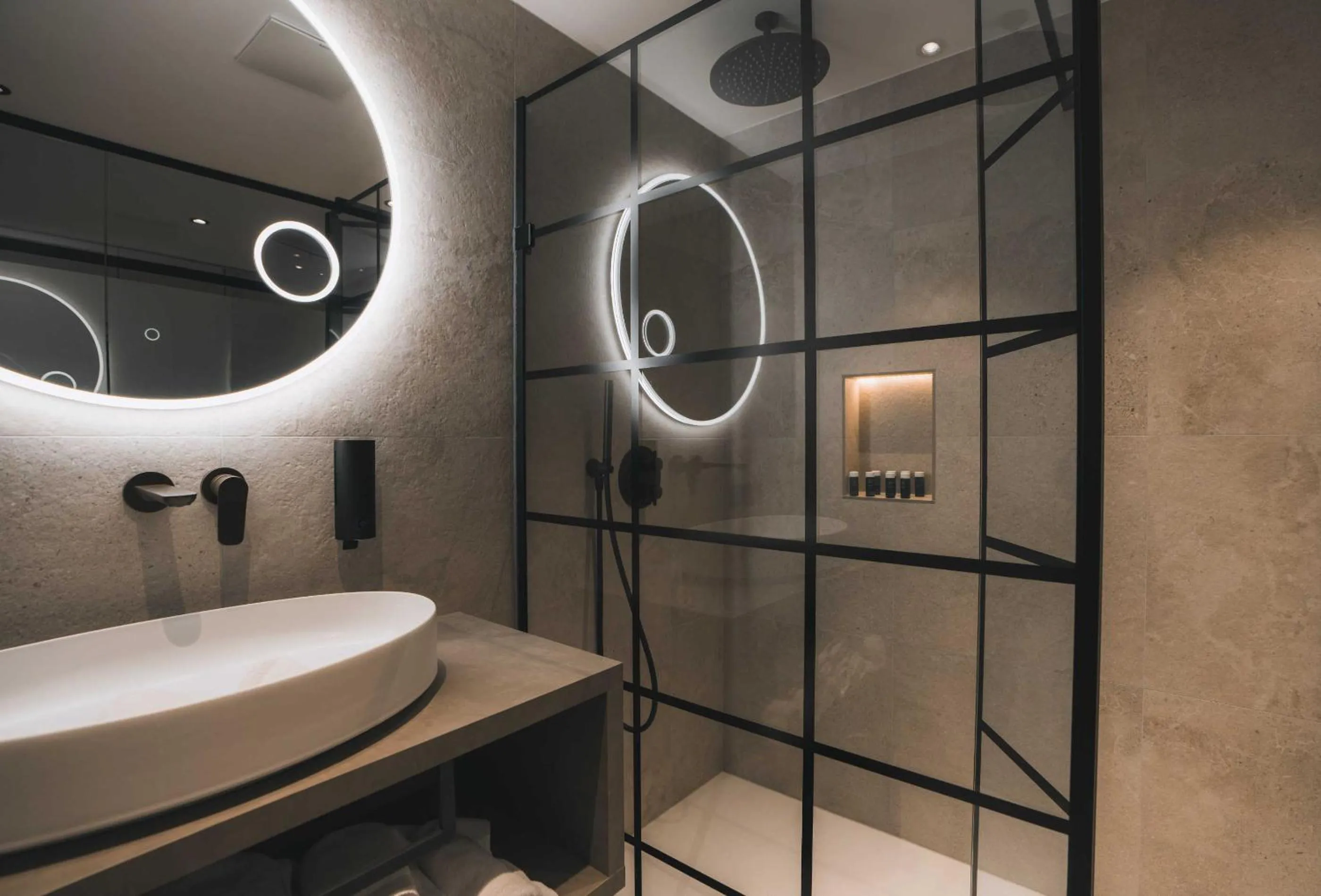 Shower in Grünwald Resort Sölden