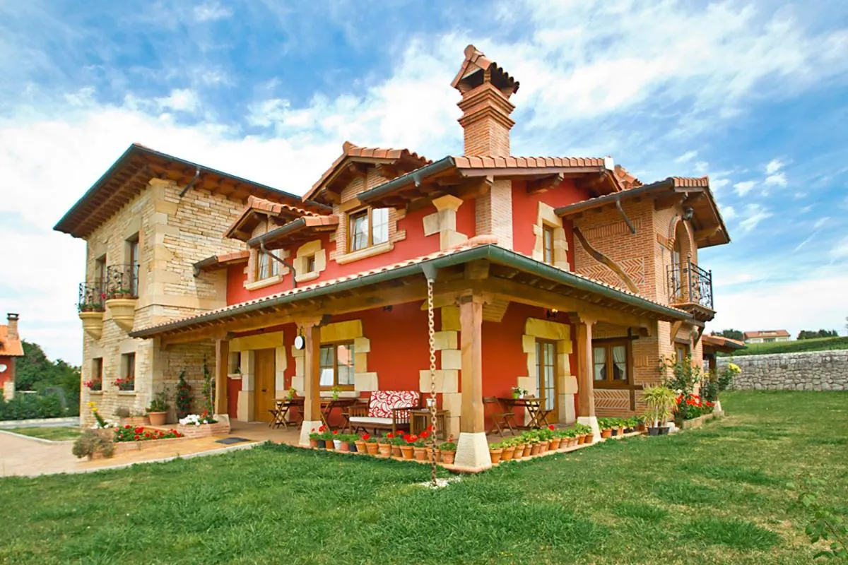 Property building in Posada La Fabula