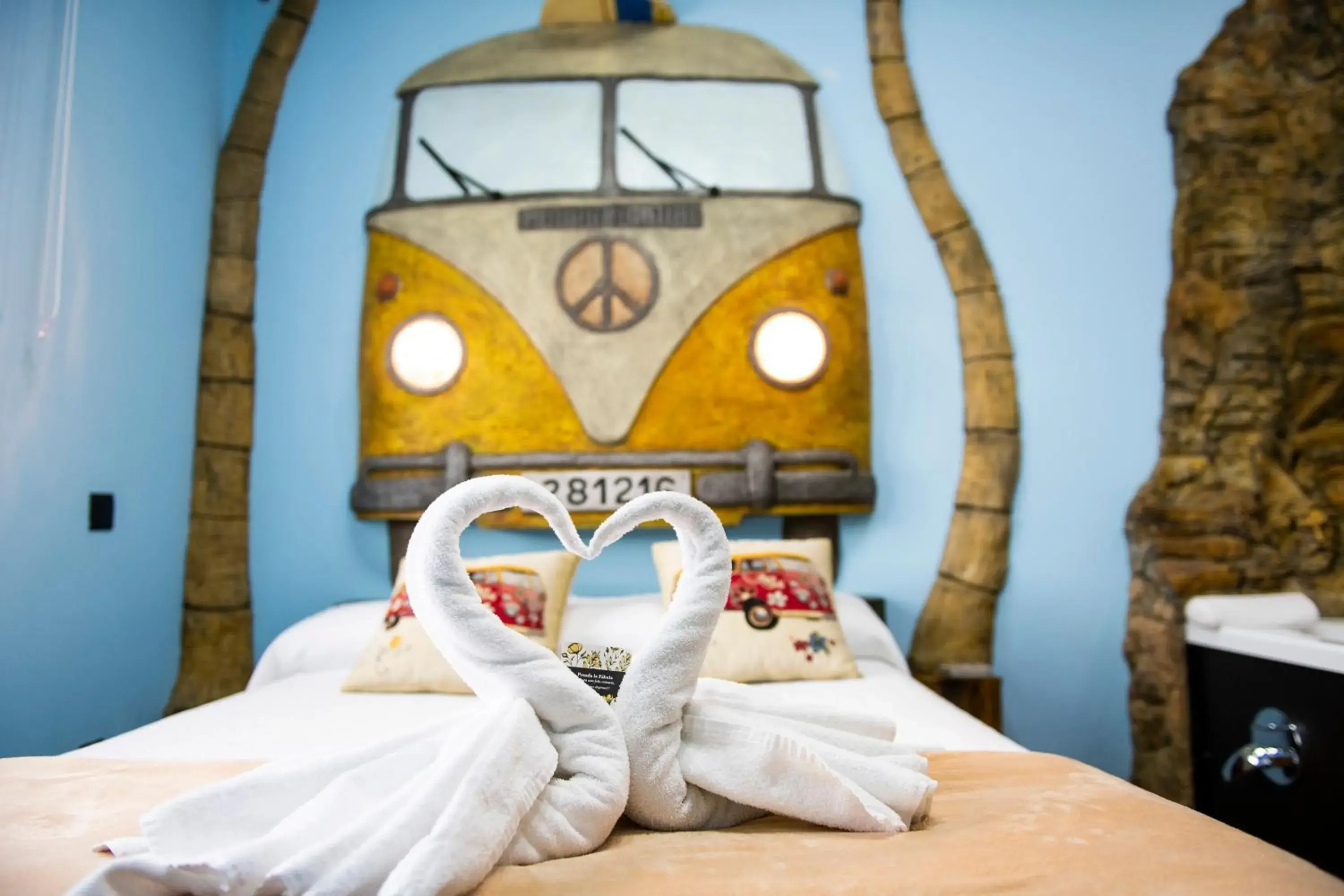 Deluxe Double Room with Bath in Posada La Fabula Deluxe Double Room with Bath in Posada La Fabula