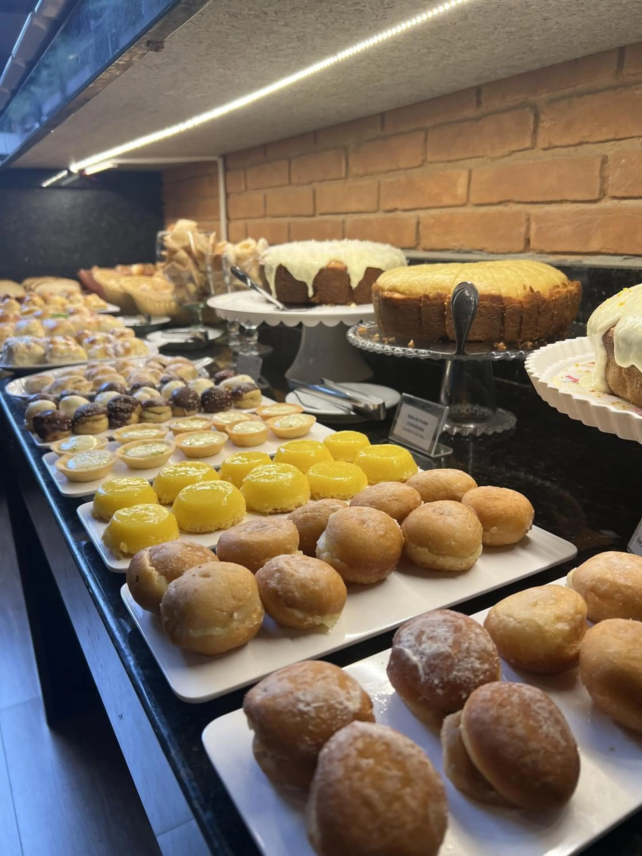 Breakfast in Hotel Aromas de Penedo