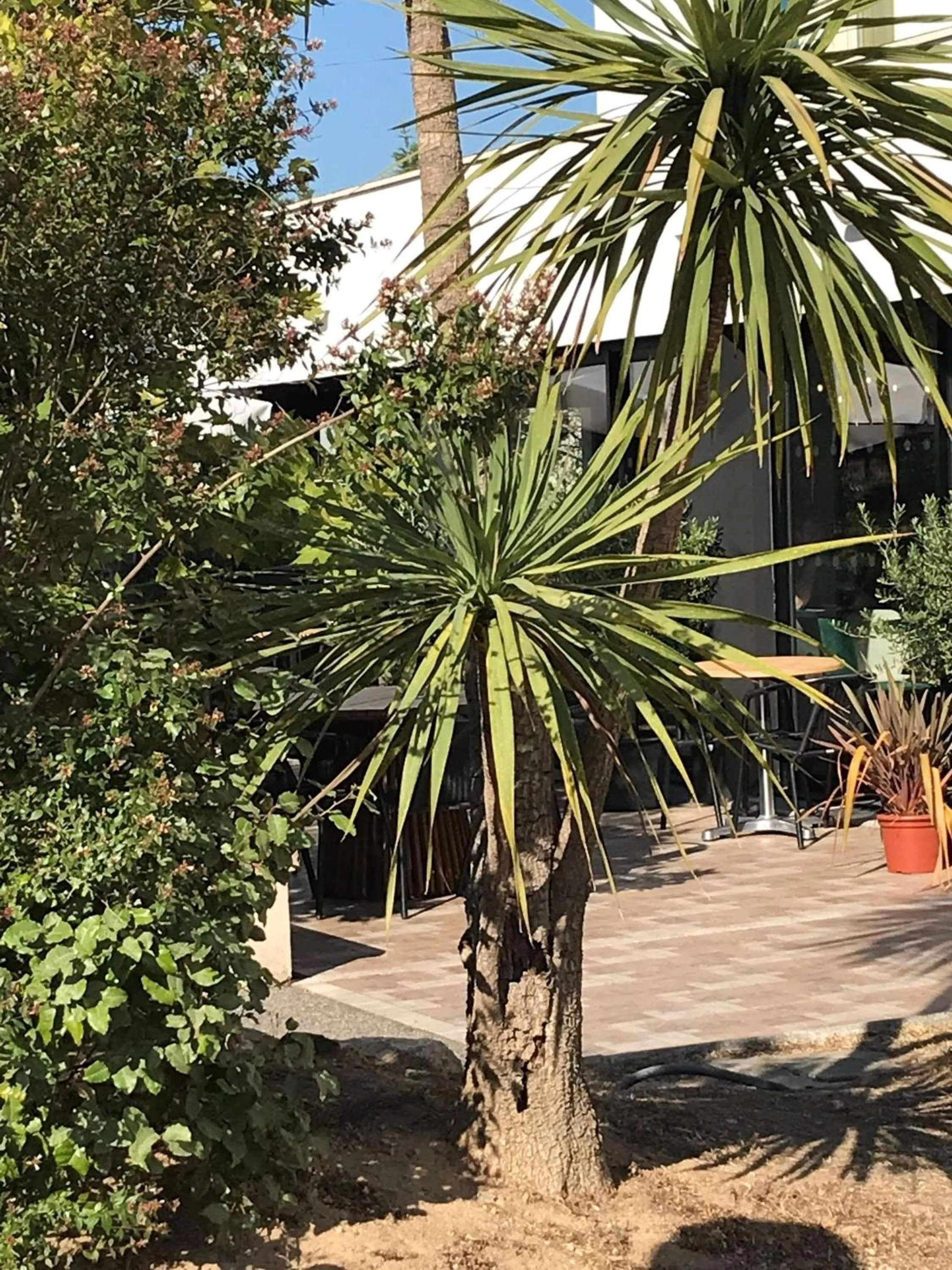 Property building in Brit Hotel Marseille Aéroport