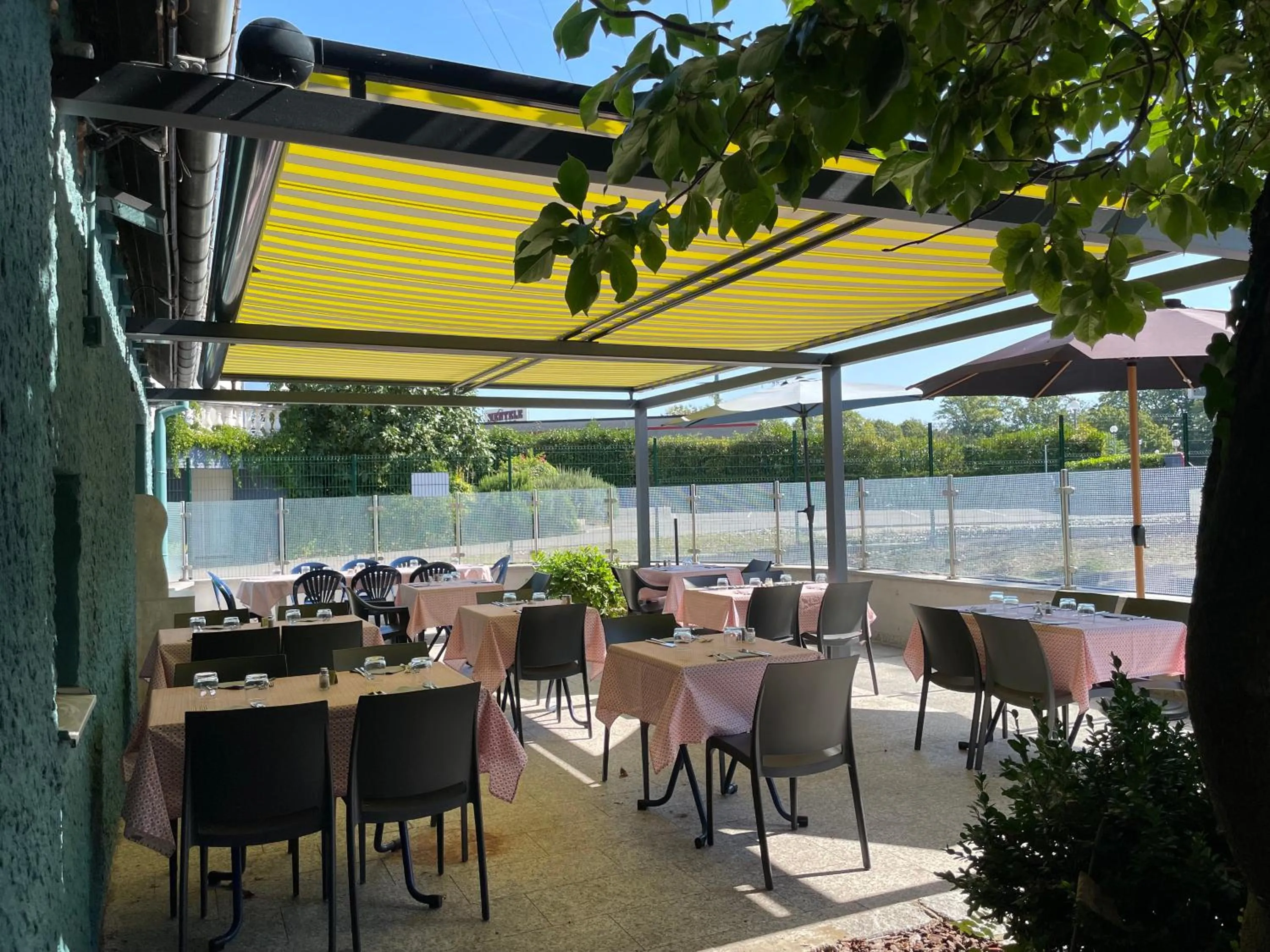 Restaurant/places to eat in The Originals City, Hôtel La Maison de Lise, Mulhouse Illzach