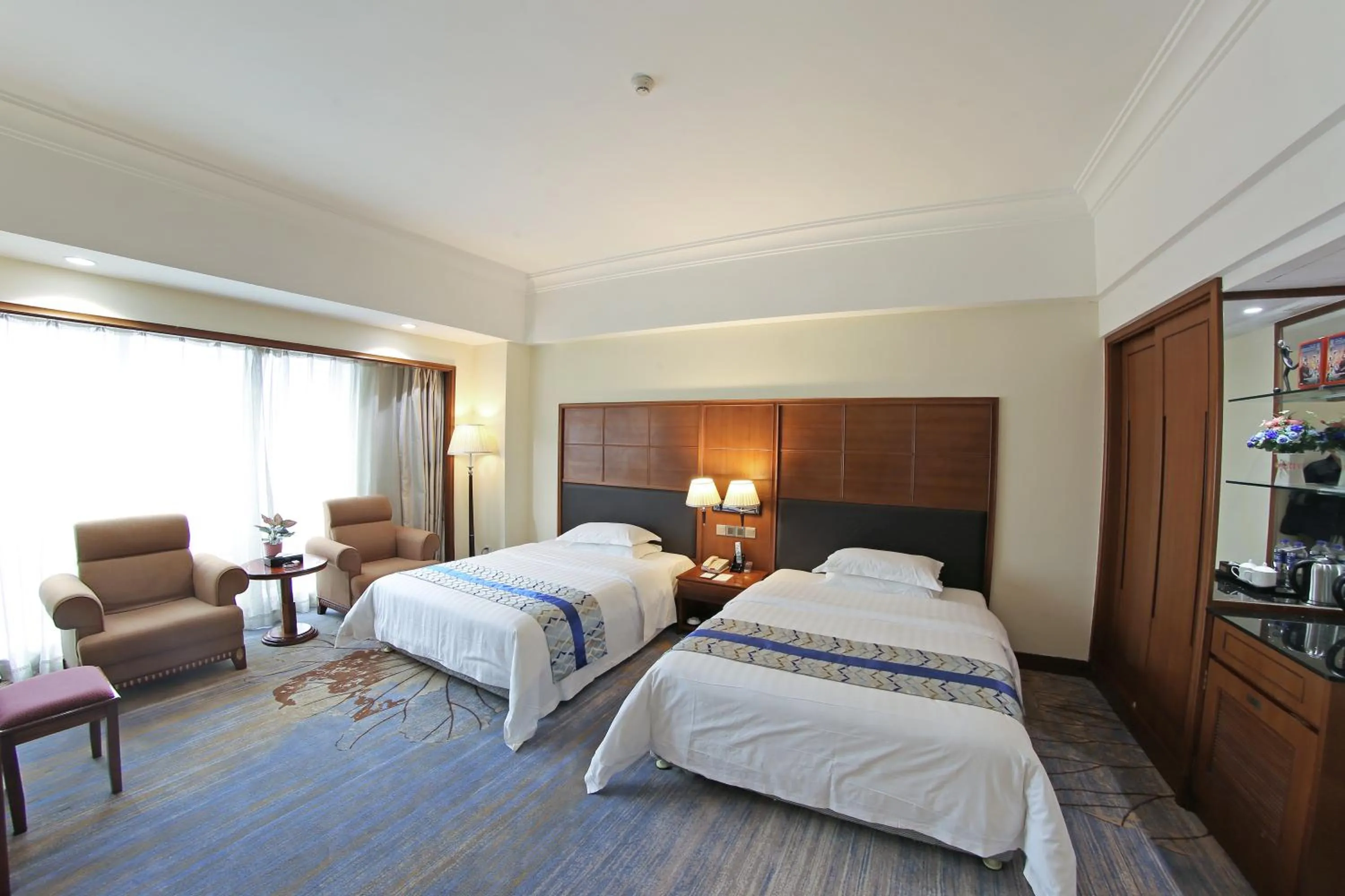 Gladden Hotel Jiangmen