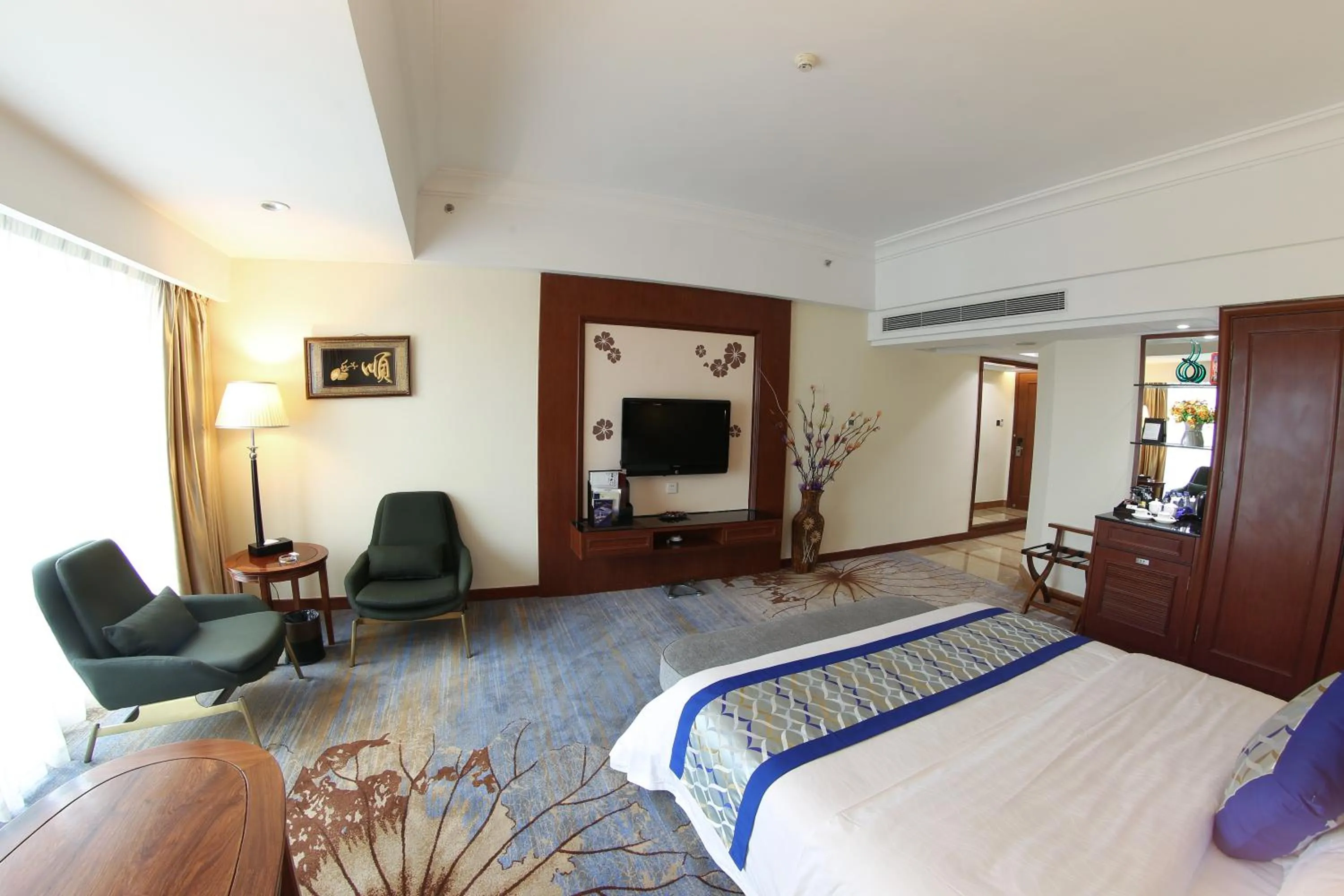 Gladden Hotel Jiangmen