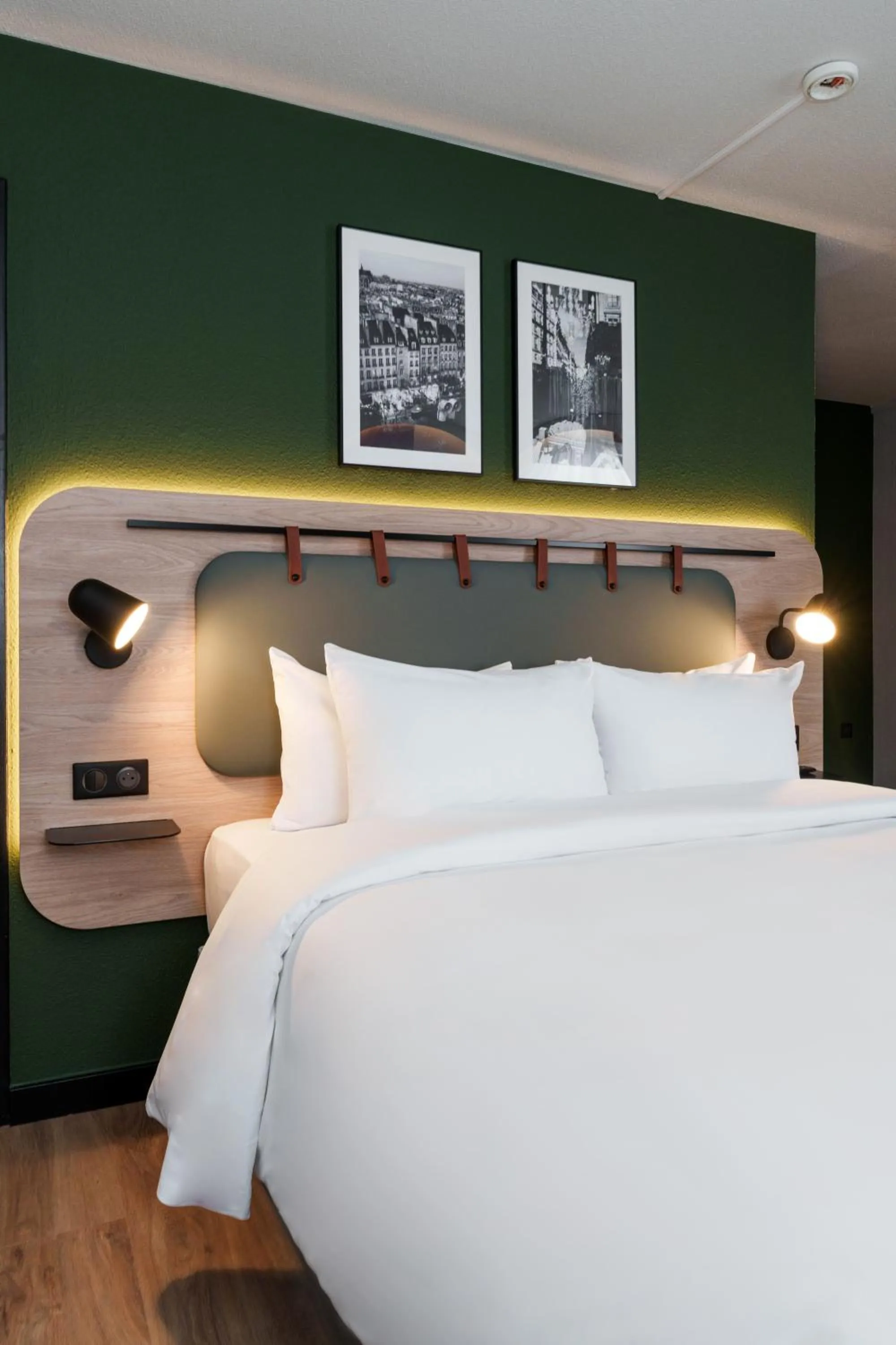 Bed in Campanile Prime Paris 19 - La Villette