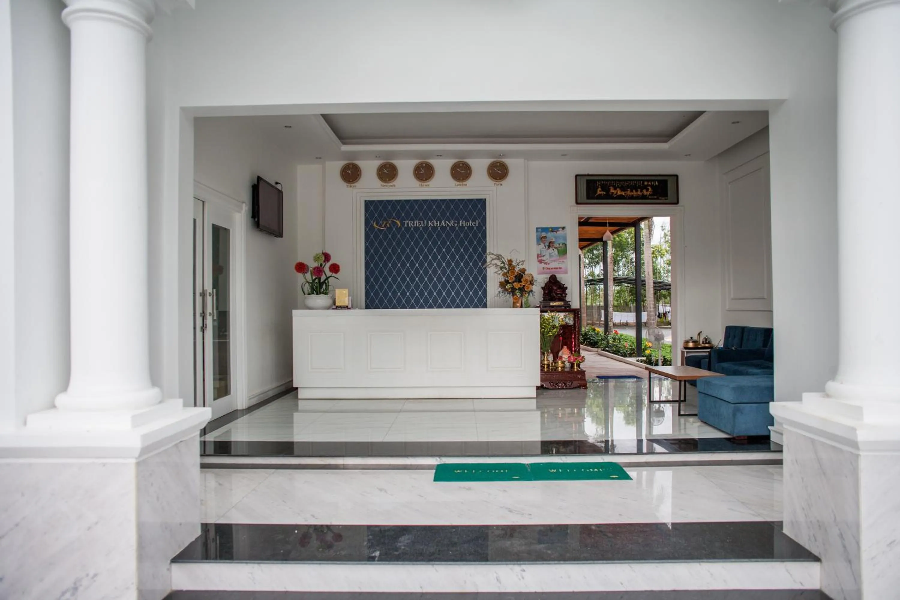 Lobby or reception in Trieu Khang Hotel gần sân bay Cam Ranh near Cam Ranh Airport