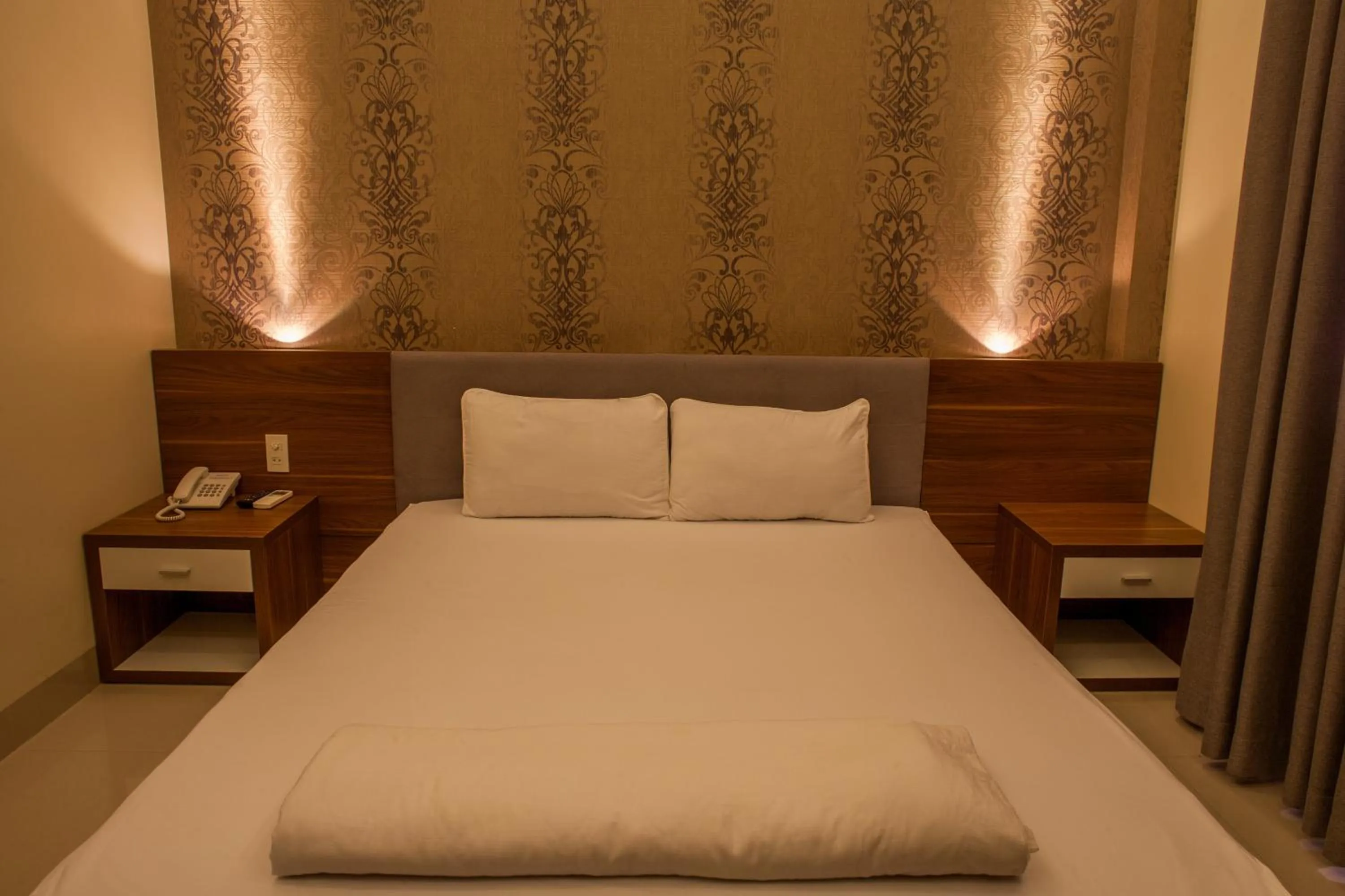Bedroom, Bed in Trieu Khang Hotel gần sân bay Cam Ranh near Cam Ranh Airport