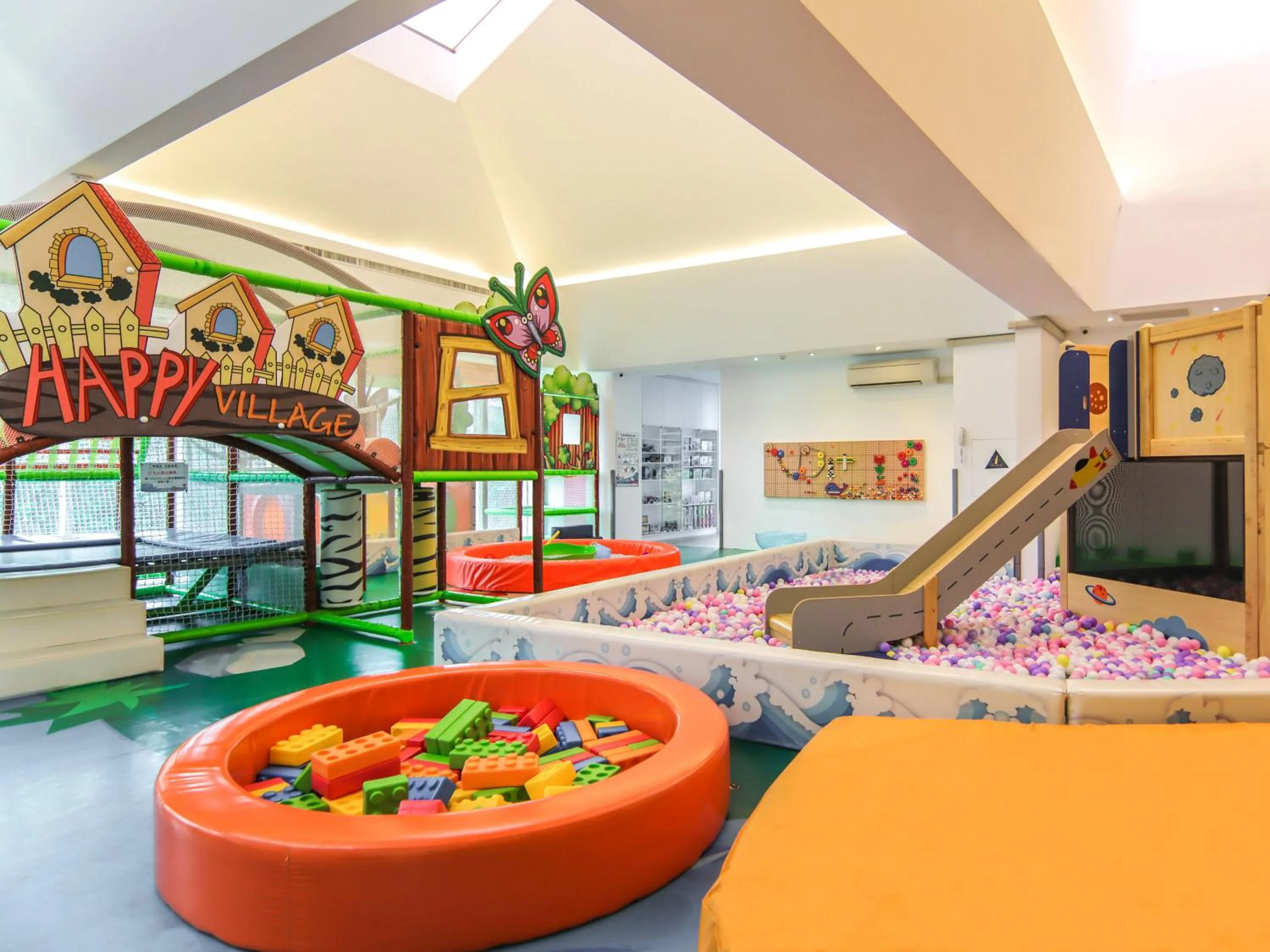 Children play ground in Orient Luxury Hotel