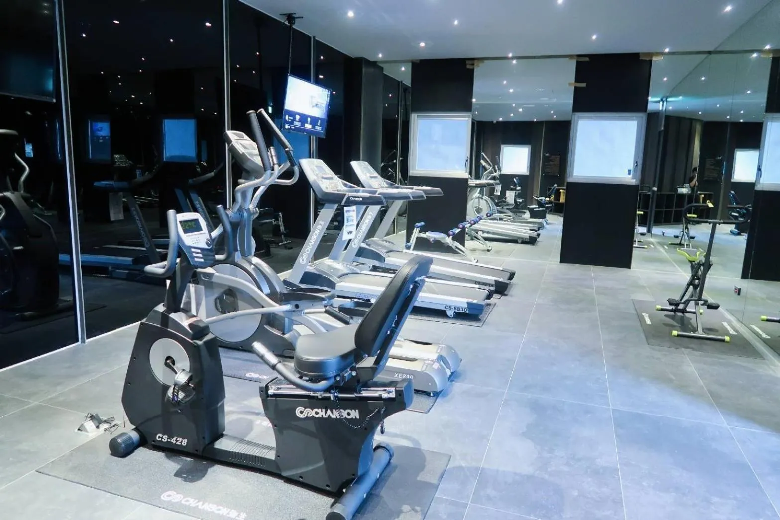 Fitness centre/facilities in Orient Luxury Hotel