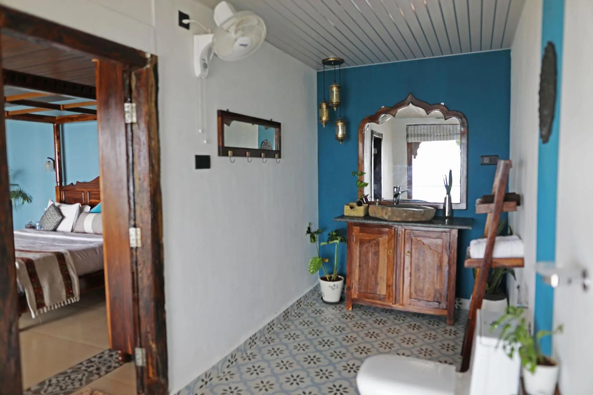 Bathroom, Bed in The Cape Goa