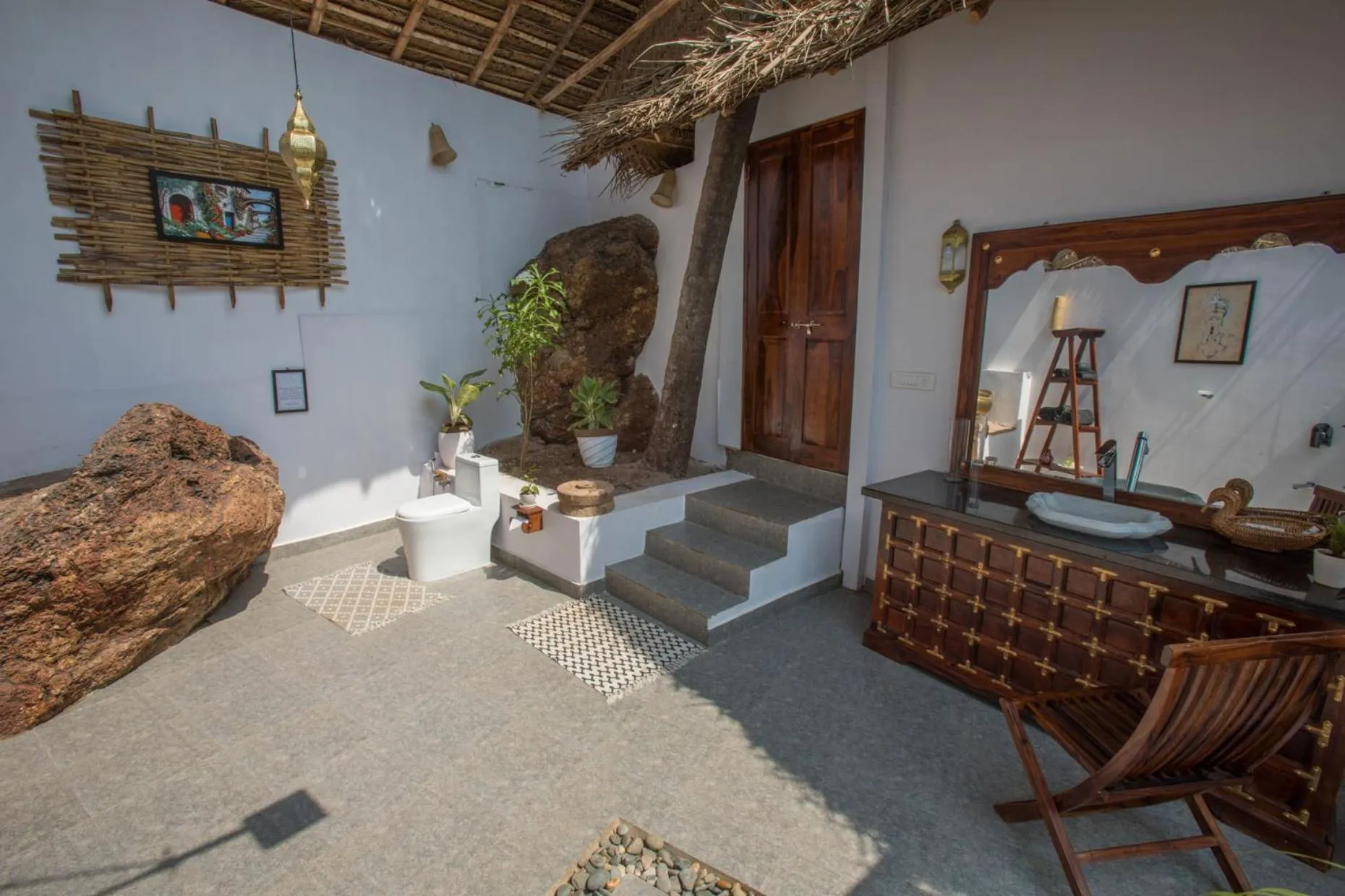 Shower in The Cape Goa